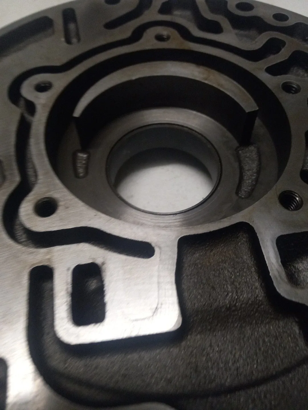 TH400 Oil Pump Body 8624056 - General Motors (Used) image 3