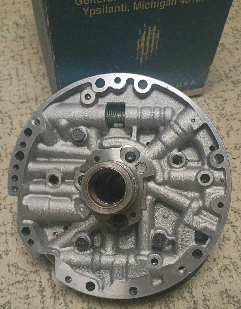 1991-1993 Buick Fleetwood/Caprice Automatic Transmission Oil Pump Cover 24200309 image 4