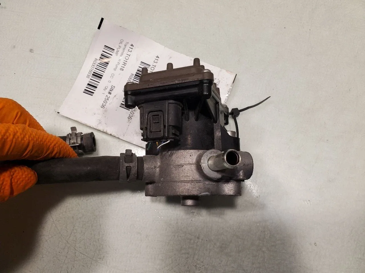 2018 Toyota Mirai Transmission (Oil) Pump 413 image 3