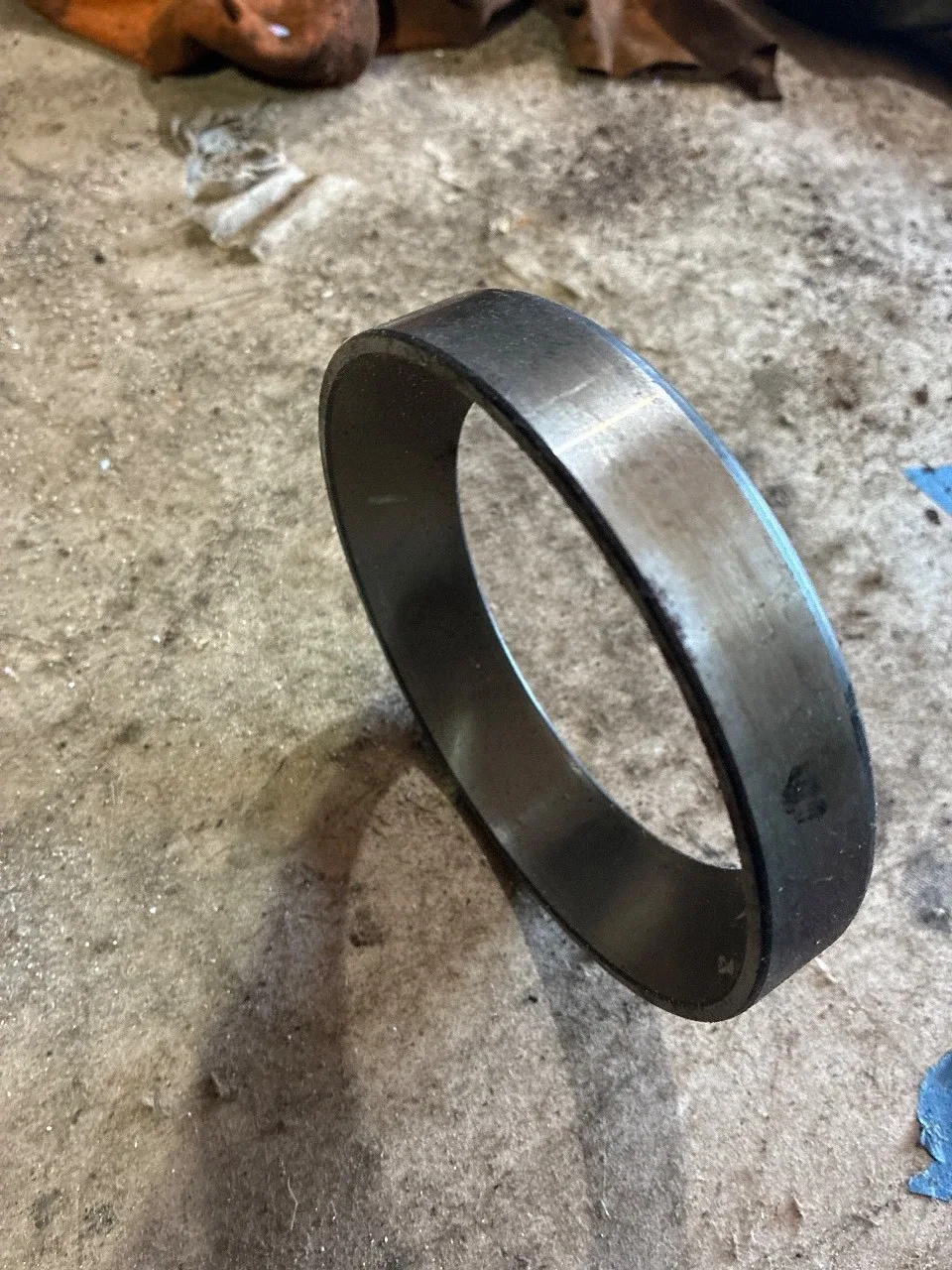 NTN Tapered Roller Bearing Cup / Race 4T-HM511610 - Used image 3