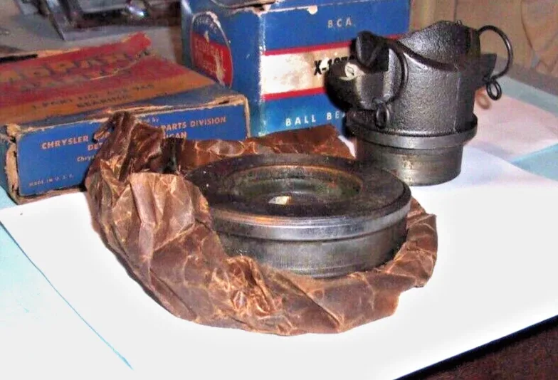 1941-1954 Chrysler/Dodge/DeSoto Clutch Release Sleeve & Throwout Bearing for Fluid Drive - Mopar 658948 image 2