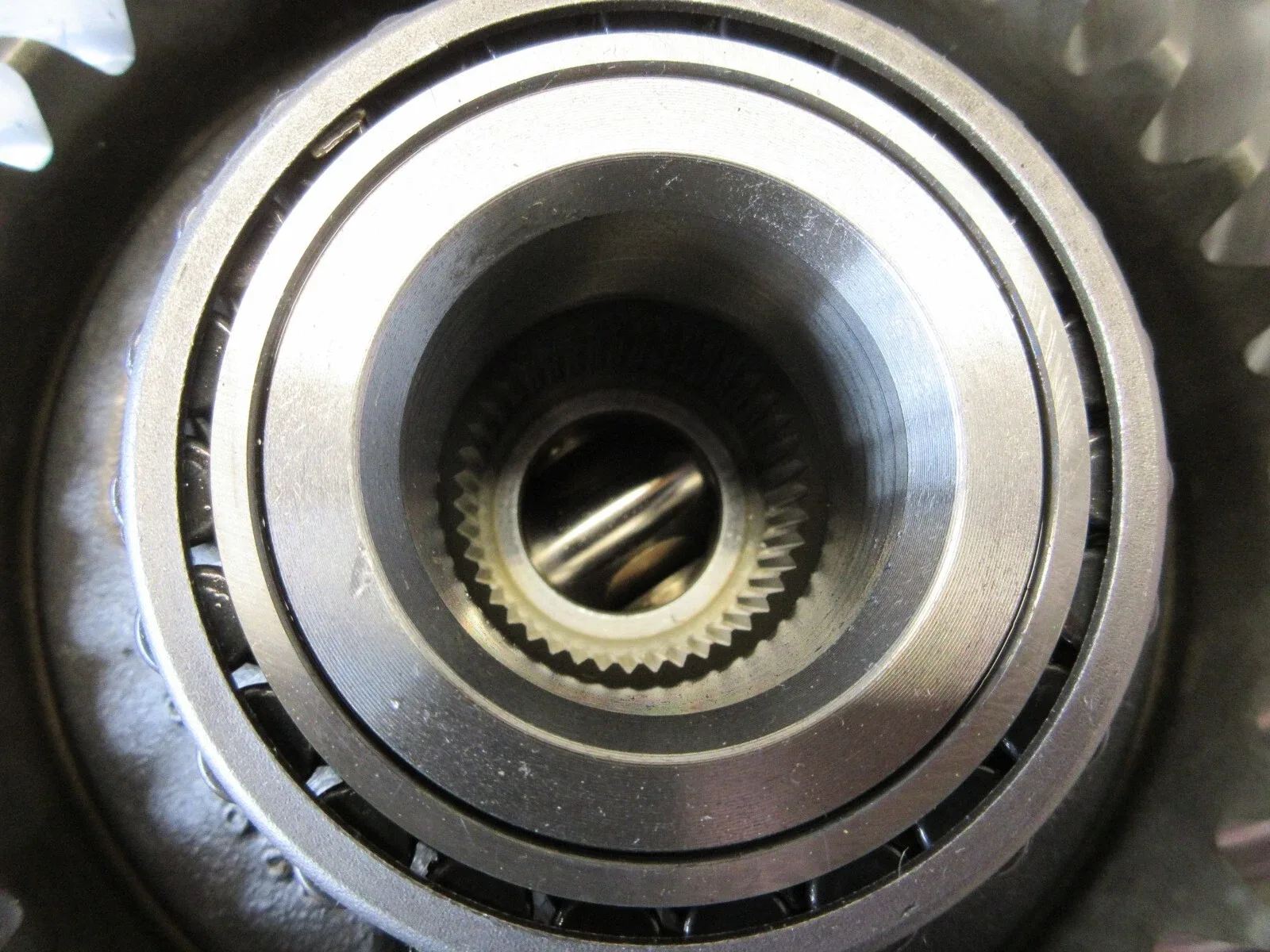 2013 Porsche 911 (991) Carrera Transmission Internal Gear Bearing 2276A0128 image 4