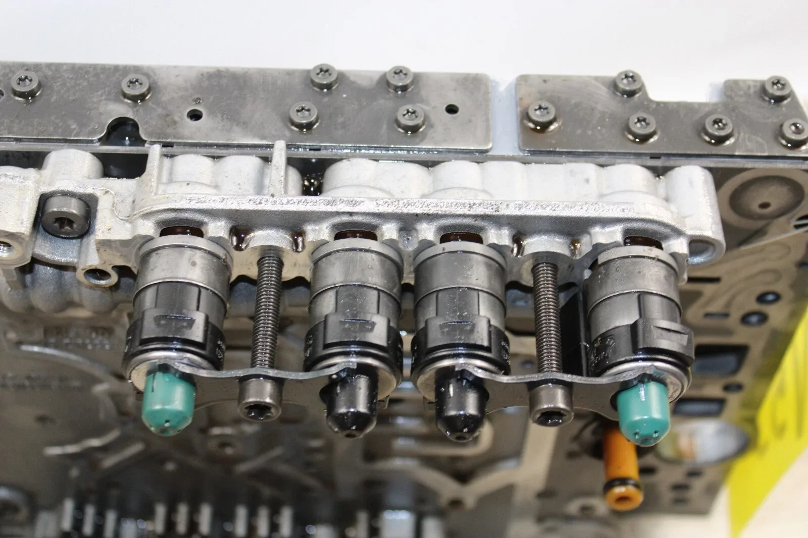 Mercedes-Benz SL550 / S550 / CL550 722.9 7G Valve Body MPN 2202771301 image 3