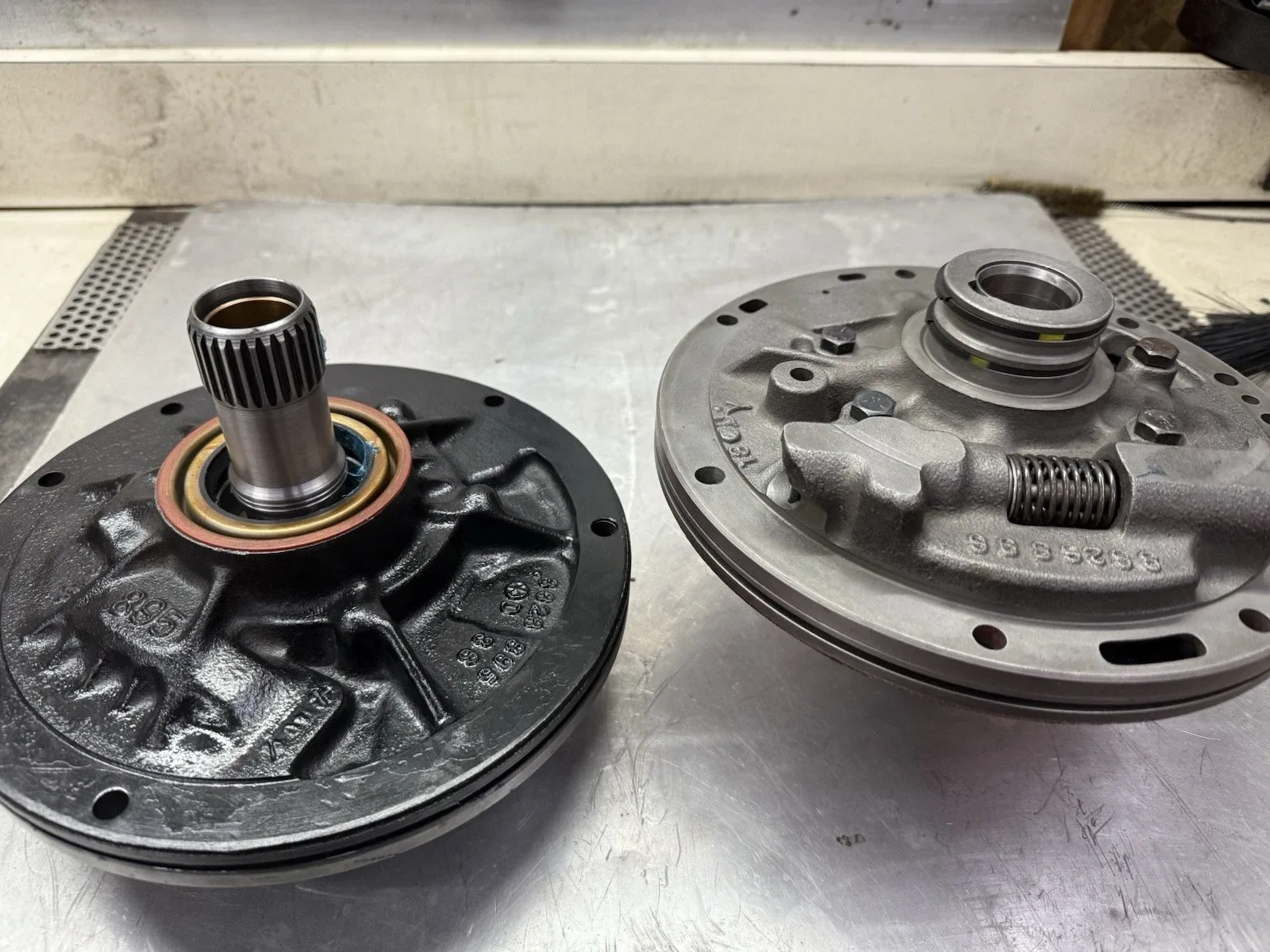 Remanufactured GM THM400 8-Bolt Oil Pump image 2
