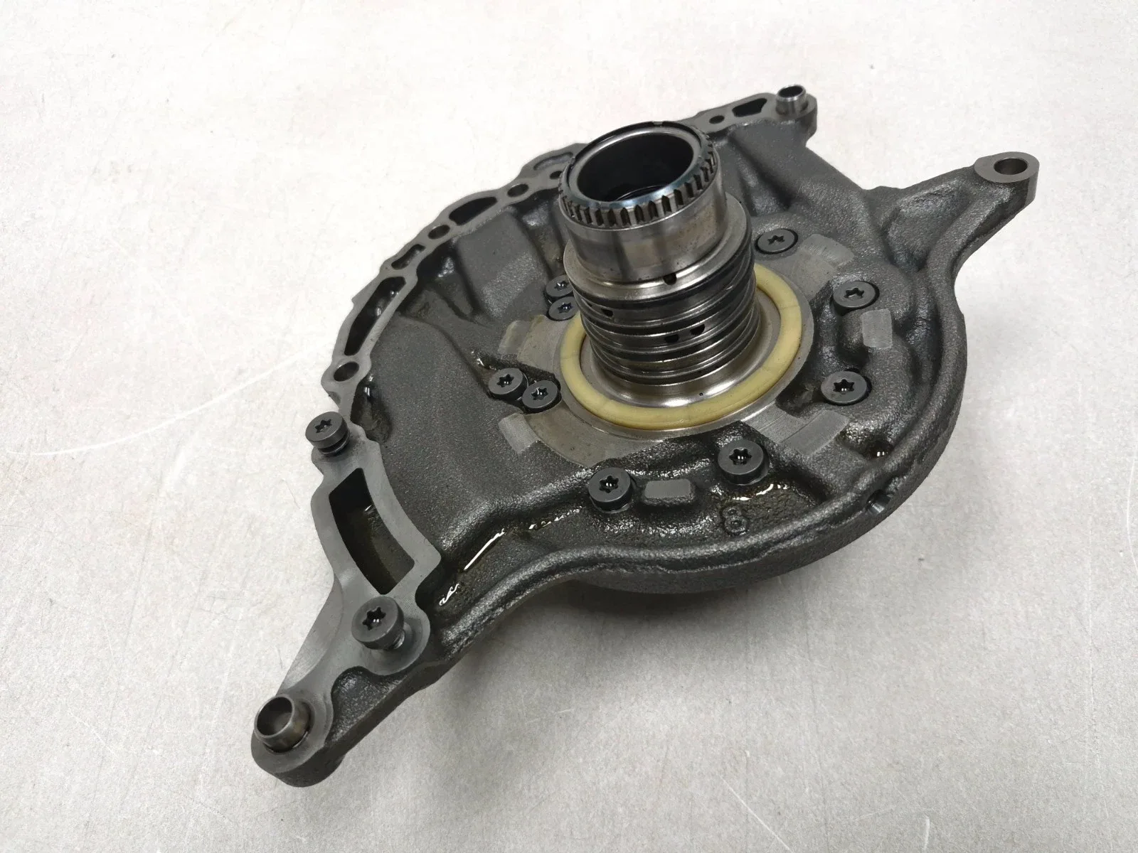 2017 Cadillac XT5 Automatic Transmission Oil Pump OEM image 4