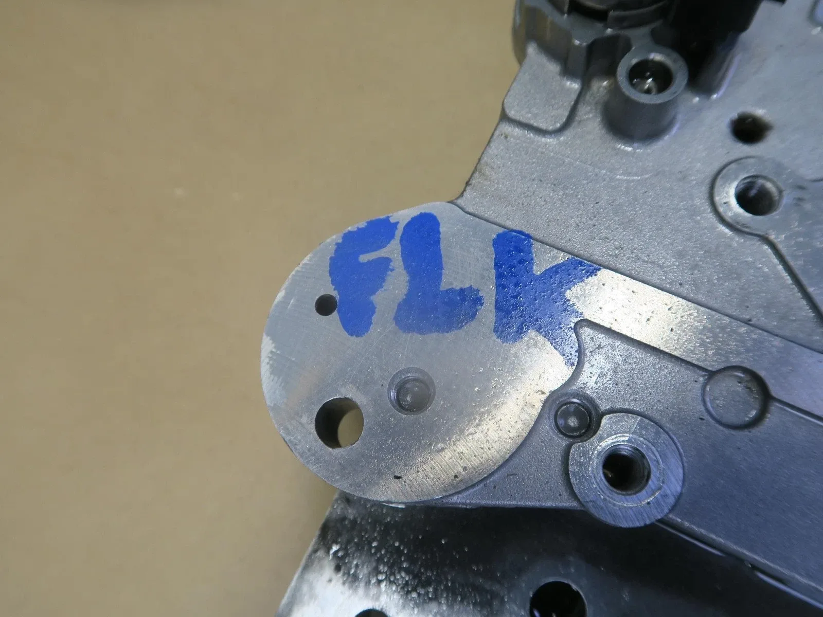 2005-2007 Mercedes SLK55 AMG 722.9 Valve Body Mechatronic 2202771901 image 2