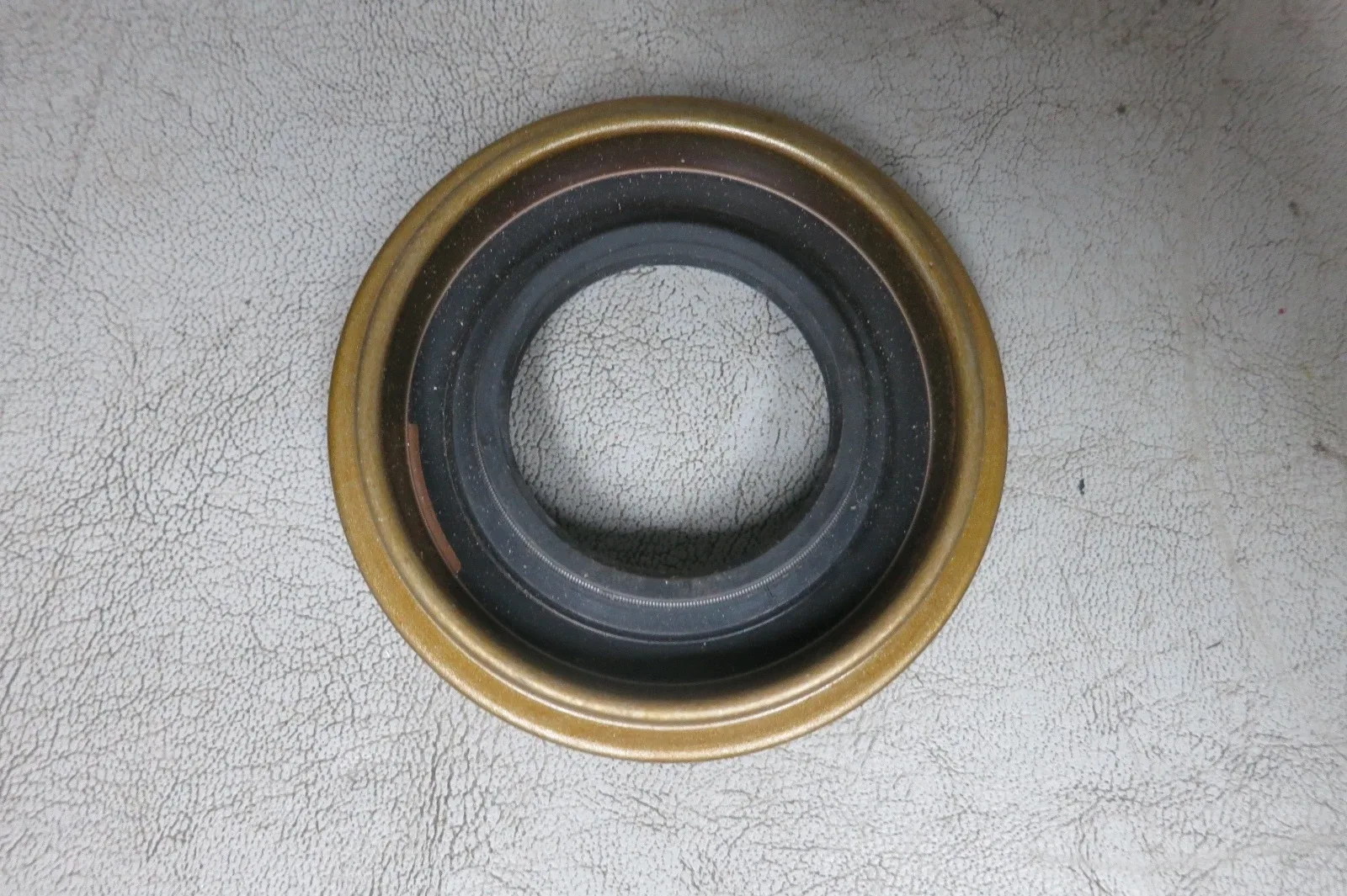 Transmission Oil Pump Seal P/N FM778