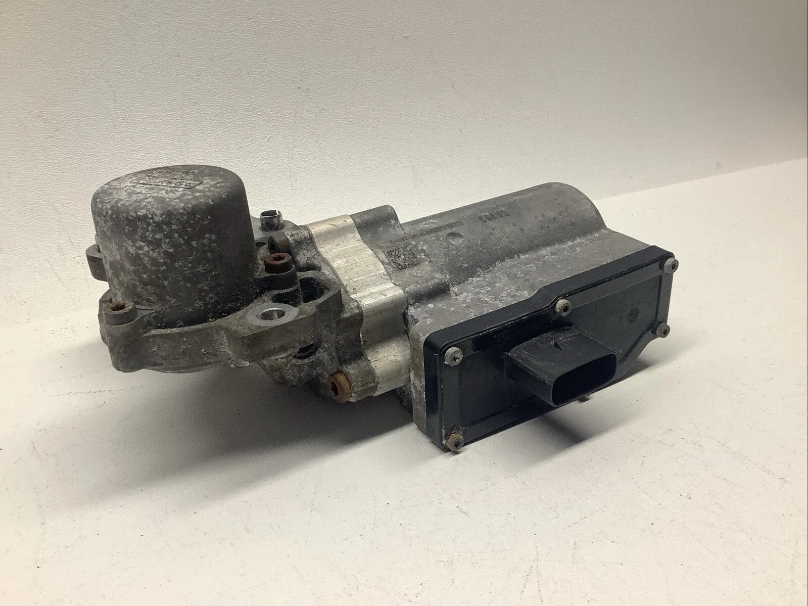 2015-2019 Lincoln MKC 2.0L AWD Automatic Transmission Oil Pump - OEM 171143019411736135G-2 image 2