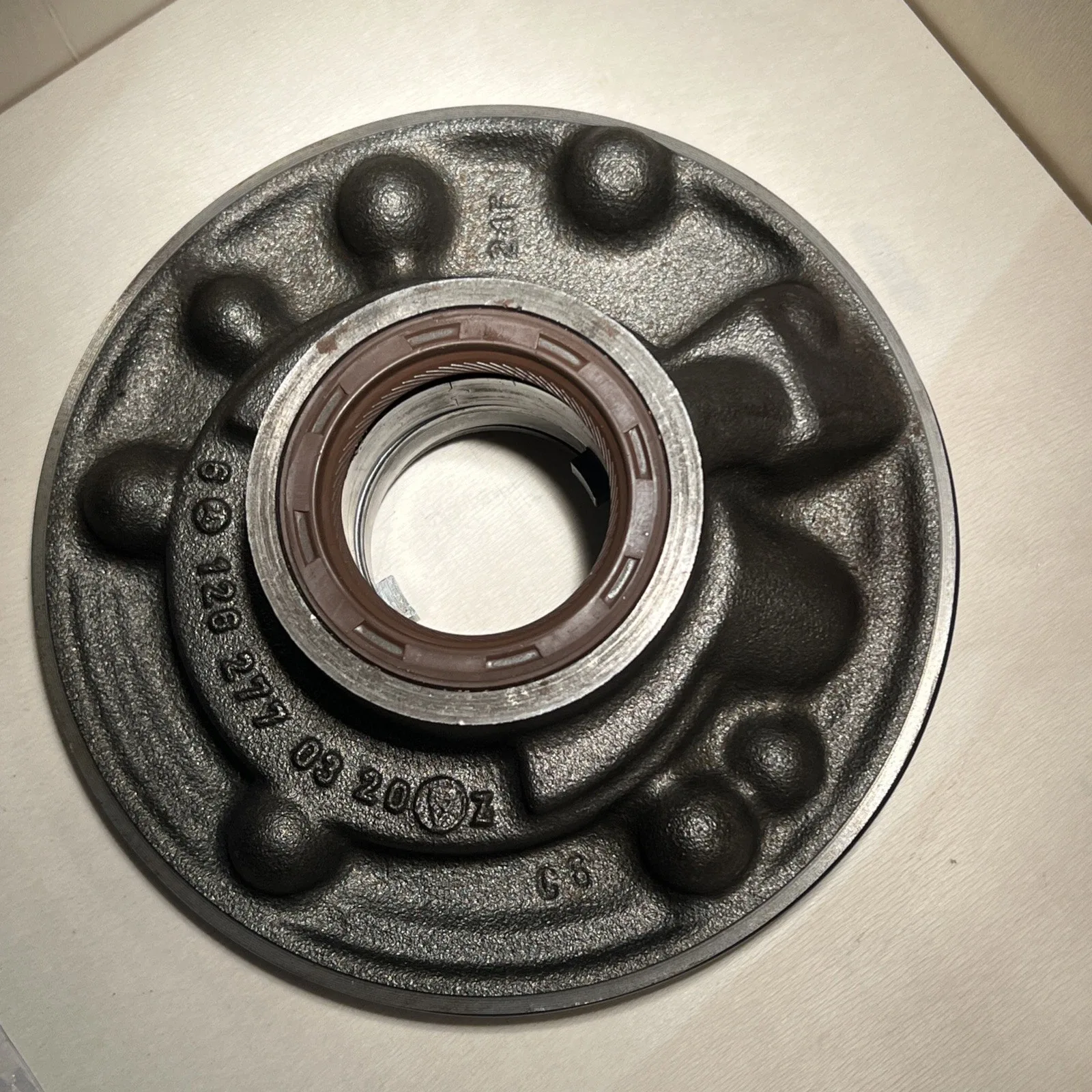 Mercedes-Benz Transmission Oil Pump Assembly Part #4602700097 OEM image 3
