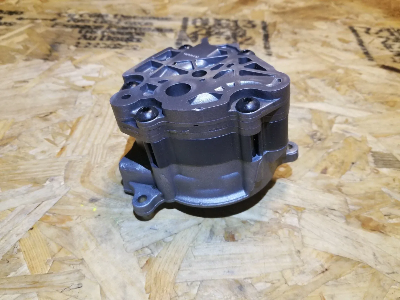 2011-2013 Buick LaCrosse 3.6L Automatic Transmission Oil Pump - OEM 24241264 image 4