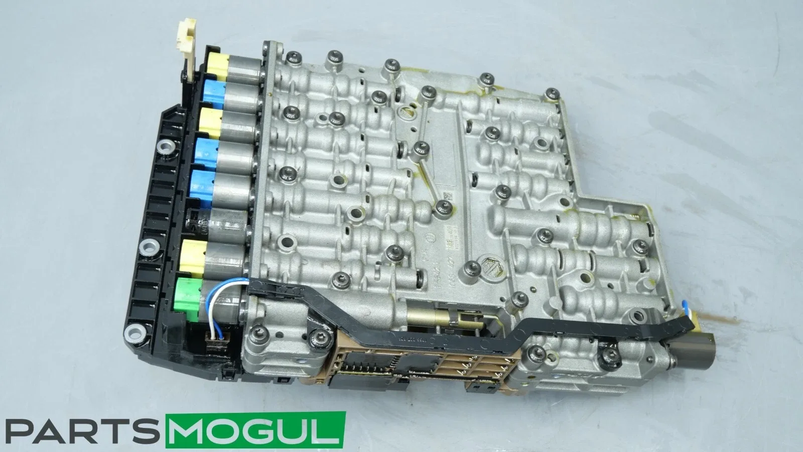 BMW E90 E88 135 Automatic Valve Body Mechatronic - MPN 0260550027 image 4
