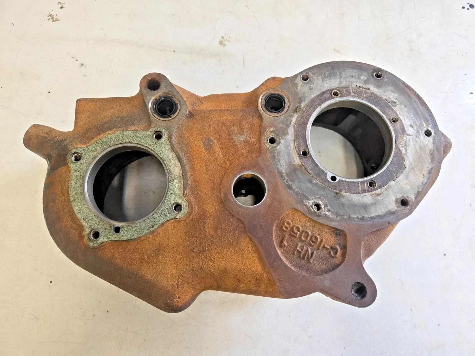 NP205 ROUND PATTERN 90MM INPUT BEARING CHEVY GMC GM 32 SPINE INPUT EMPTY CASE