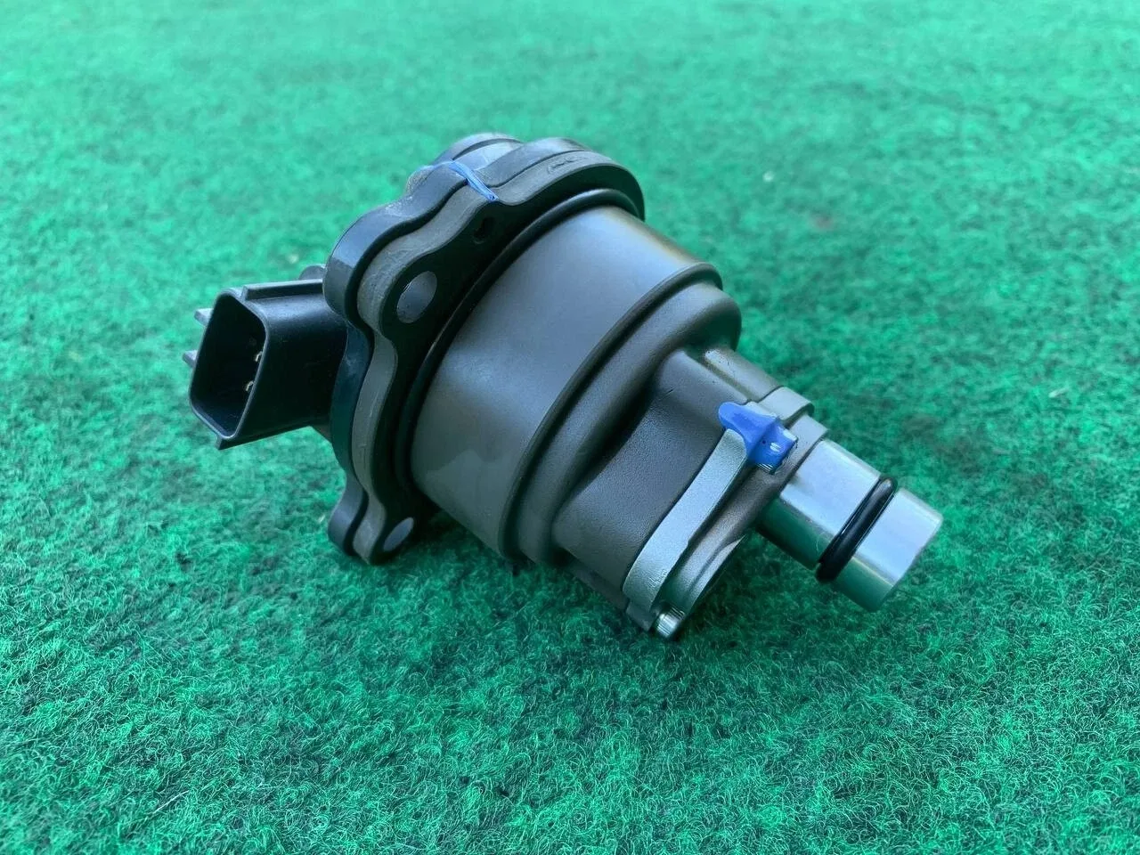 2016-2019 Infiniti Q60 2.0L Turbo Transmission Oil Pump Assembly OEM 313C0-39X0A image 3