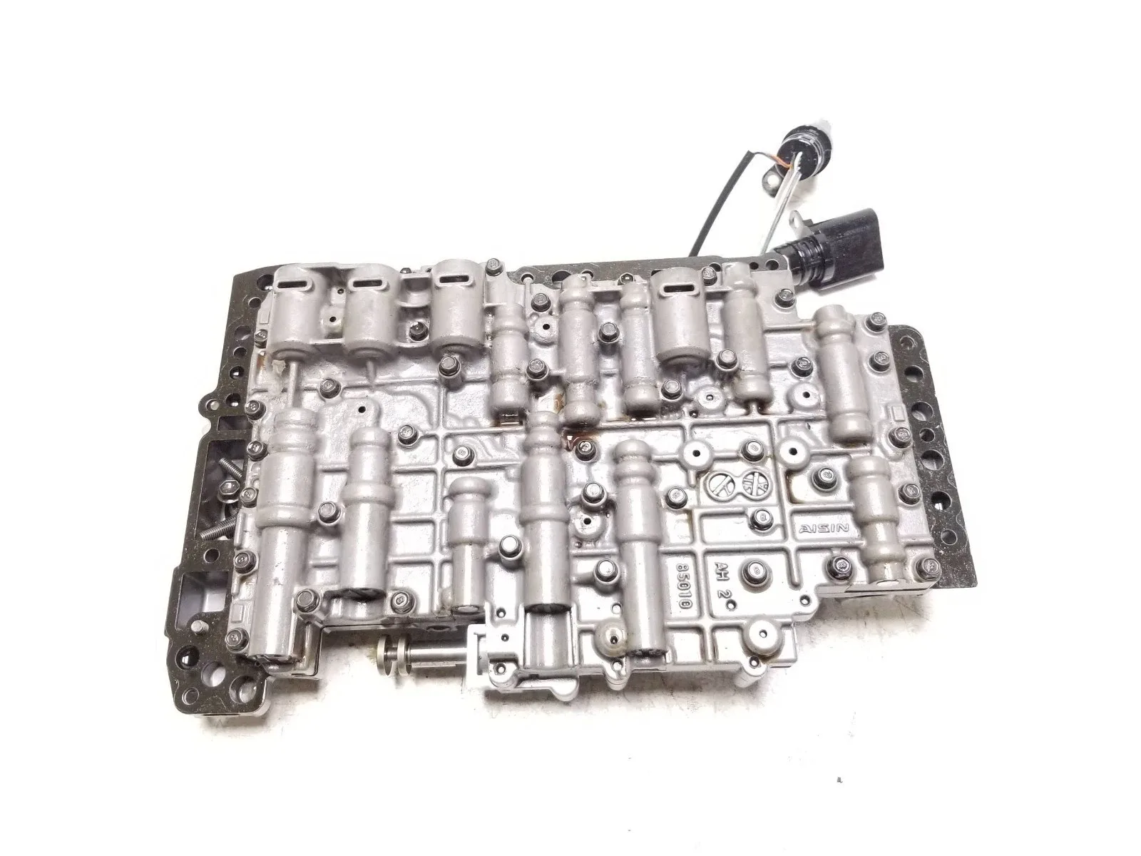 2013 Porsche Cayenne Automatic Transmission Valve Body - 95832503900 image 4