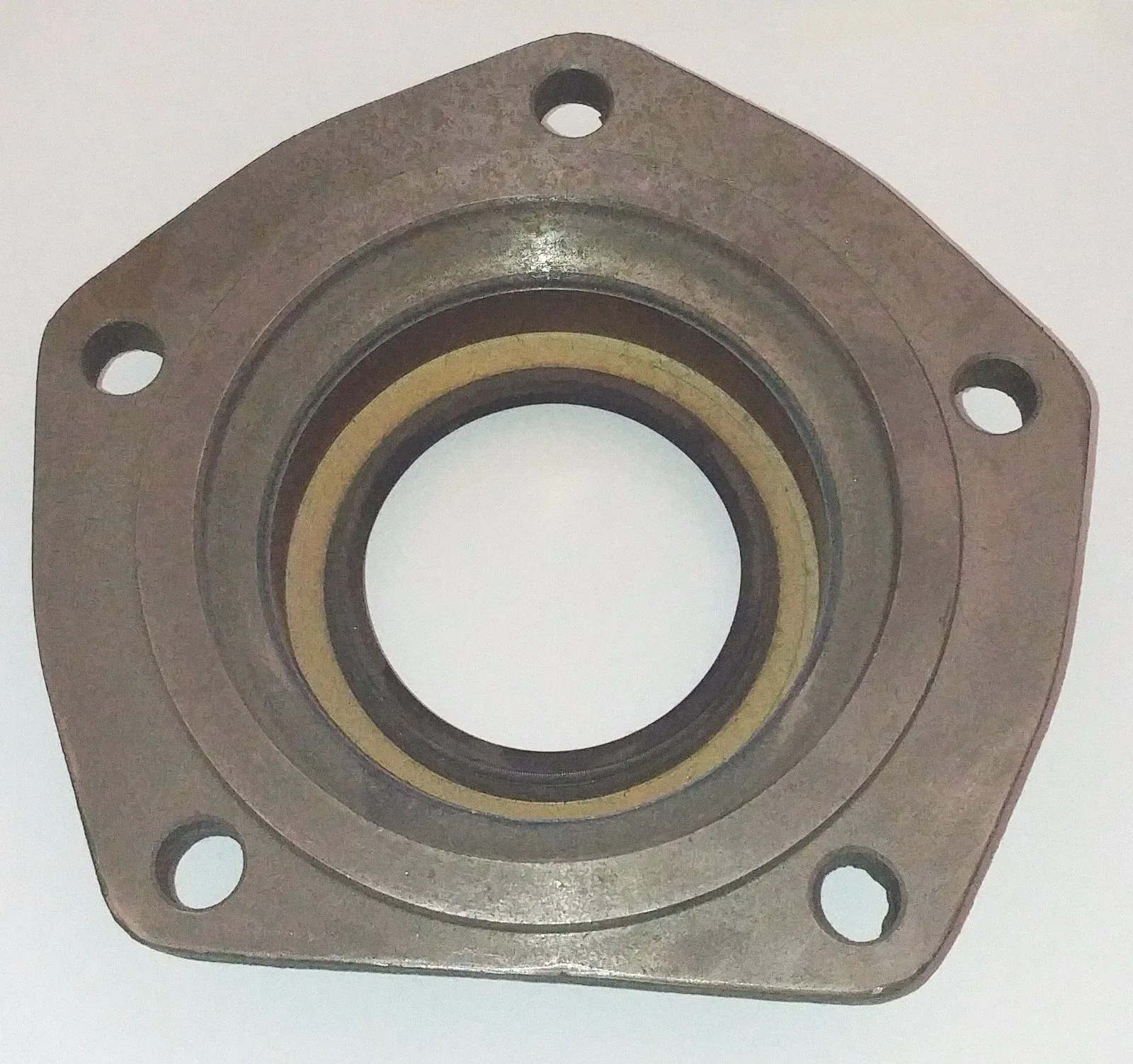 Bearing Retainer Assembly 7521573, NSN 2520-00-692-6091 2520006926091