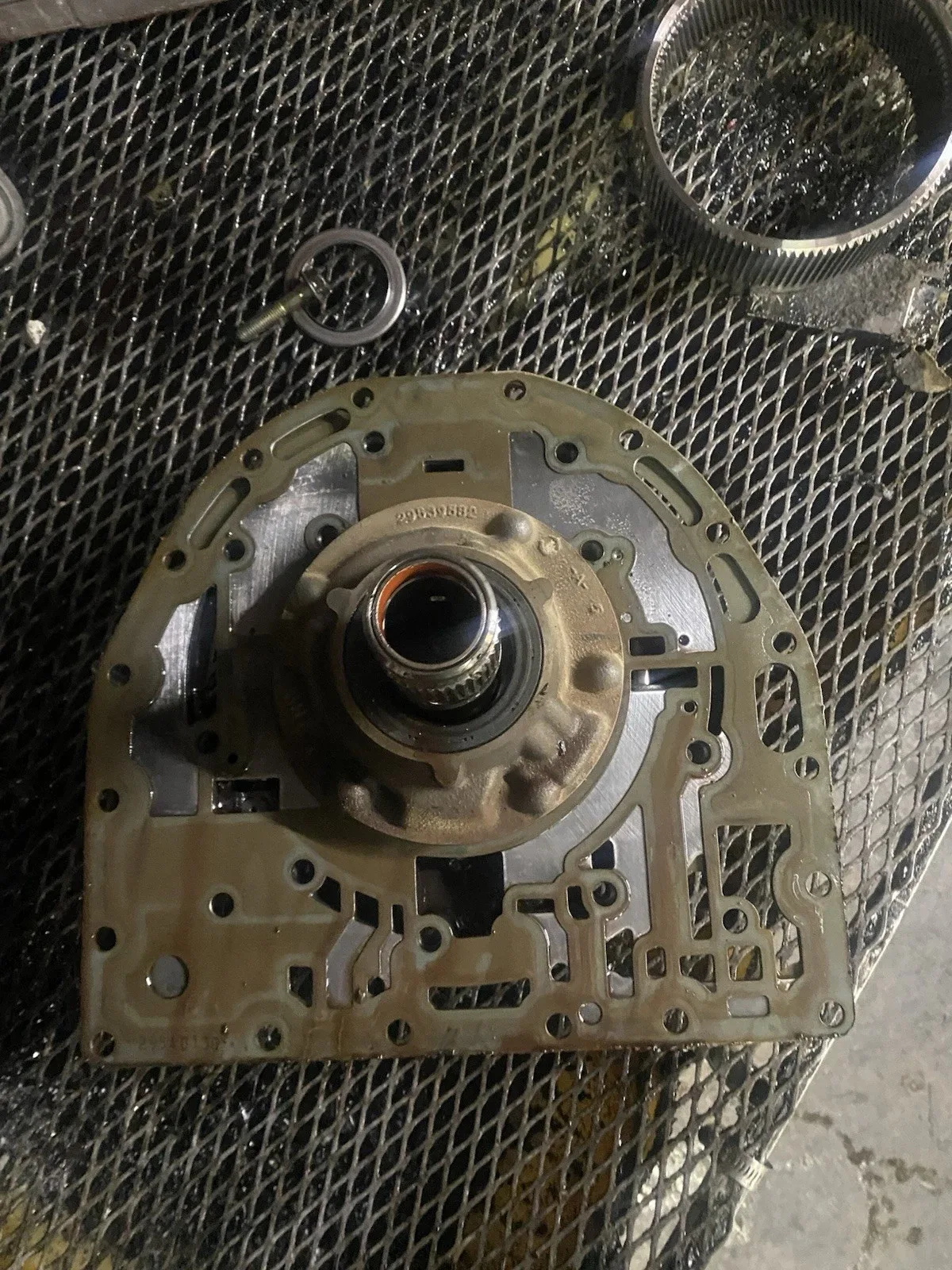 Allison 1000 (LB7 Duramax) Oil Pump ML6W22 image 4