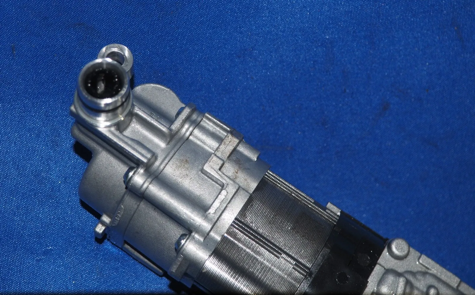 2024-2026 Ineos Grenadier ZF 8HP51 Auxiliary Transmission Oil Pump 0501.337.800 image 3