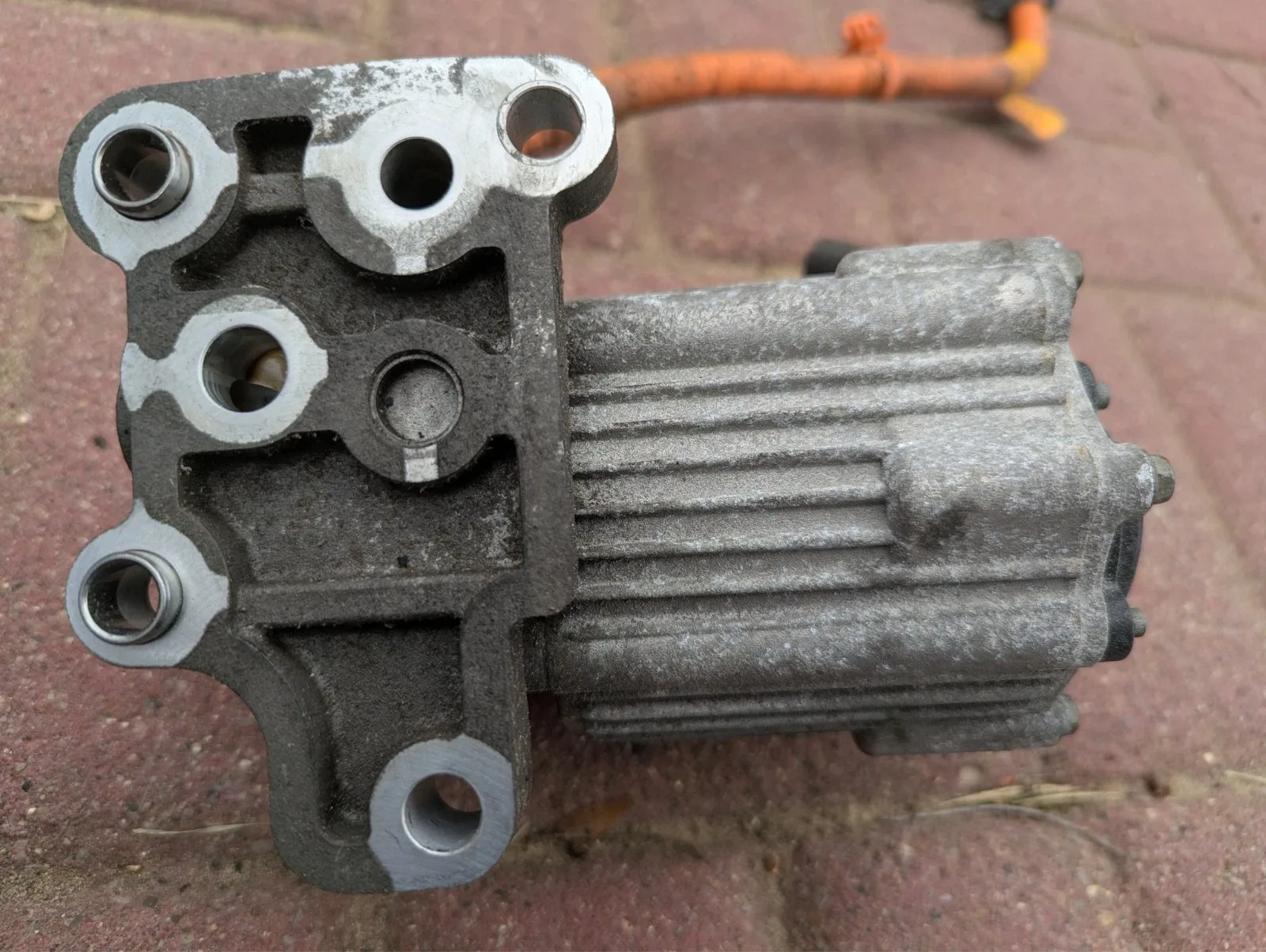 2016-2019 Kia Optima / Hyundai Sonata Hybrid Transmission Electric Oil Pump 15L220065E4 image 4