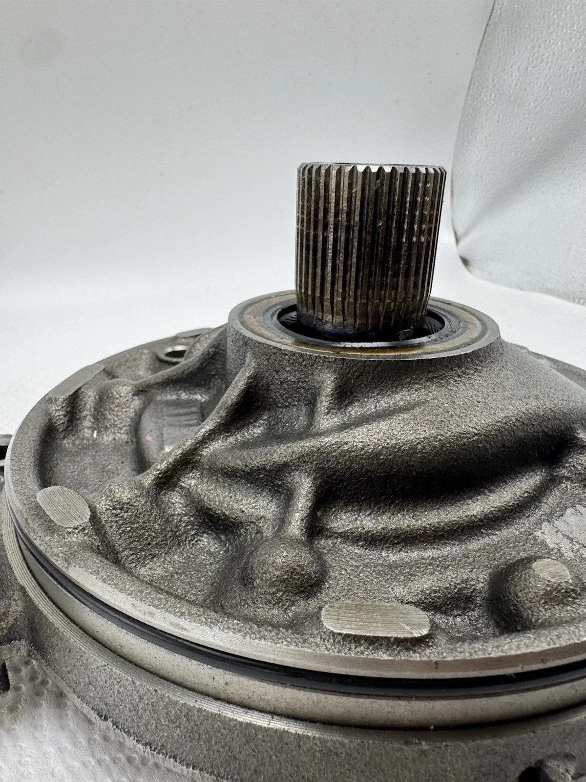 U250E Transmission Oil Pump Assembly for U140 U240 U241 image 3