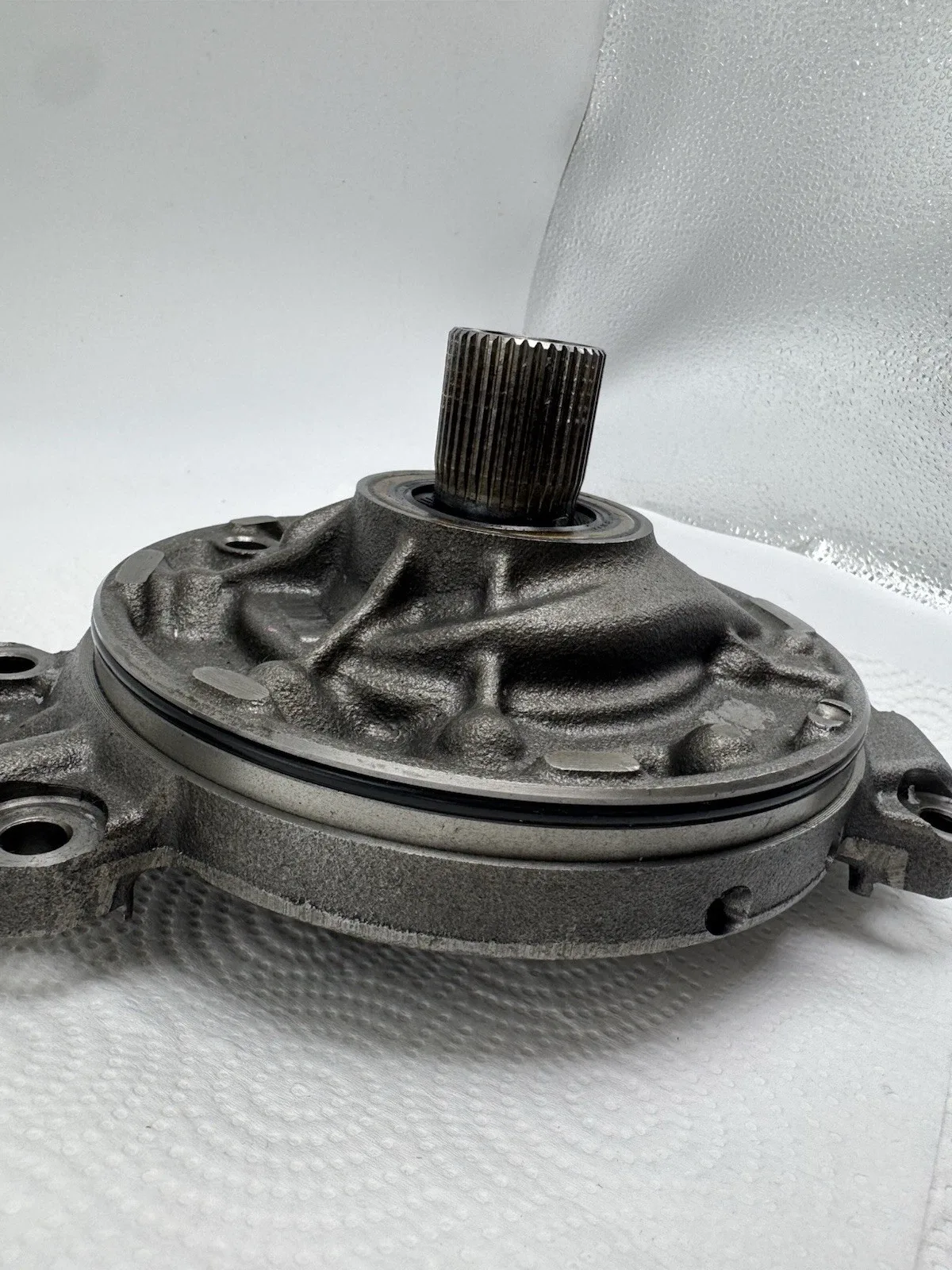 U250E Transmission Oil Pump Assembly for U140 U240 U241 image 4