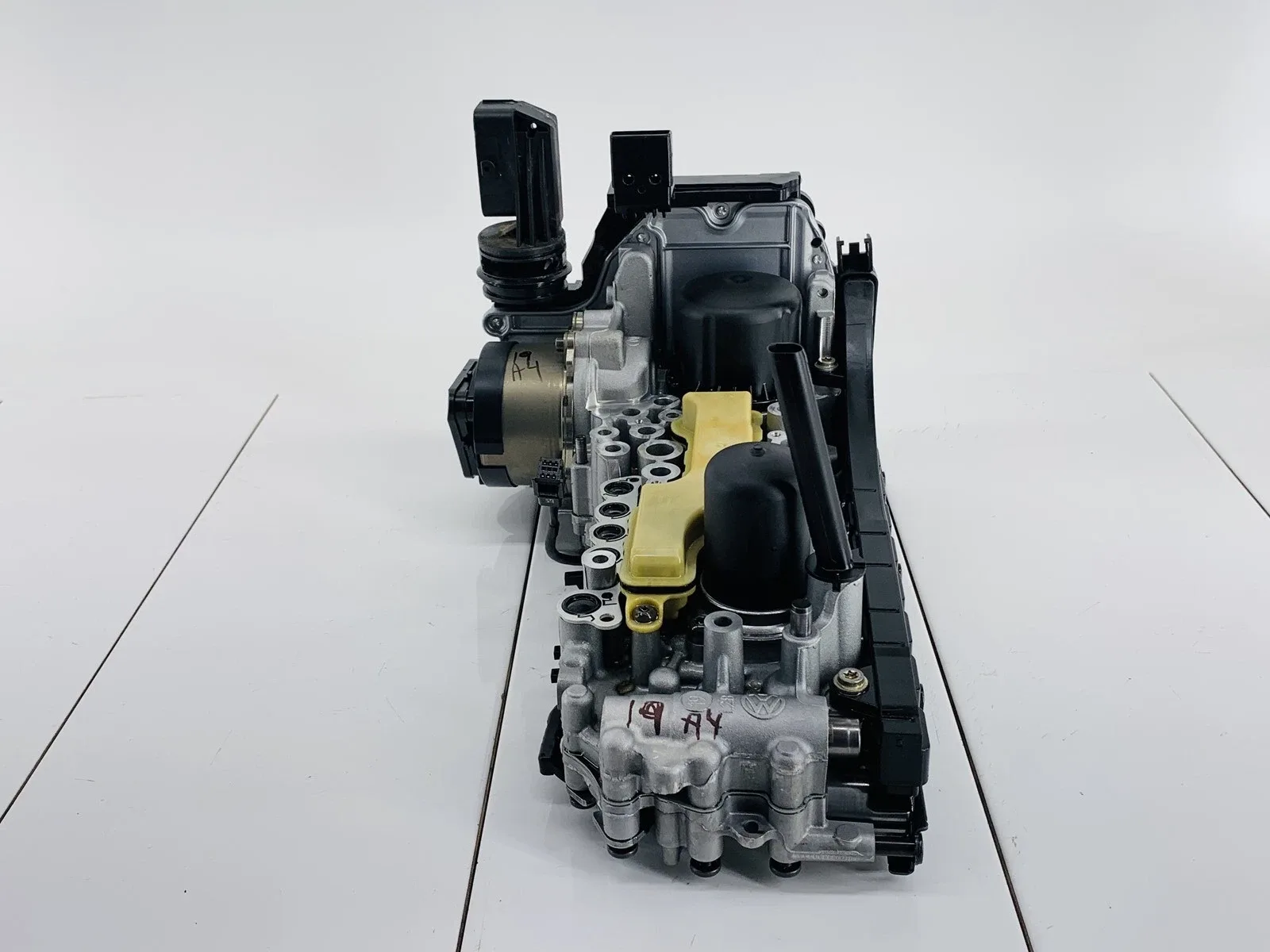 2018-2020 Audi A4 B9 2.0L TFSI Automatic Transmission Valve Body - 0CK325031AR image 3