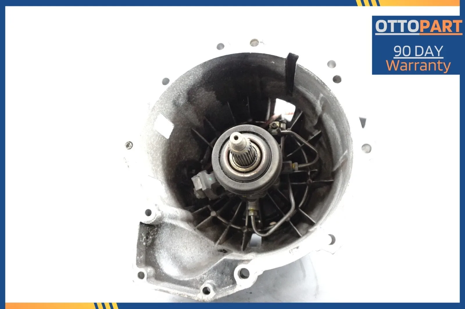 2005-2011 Maserati Quattroporte Clutch Bell Housing with Bearing OEM image 2