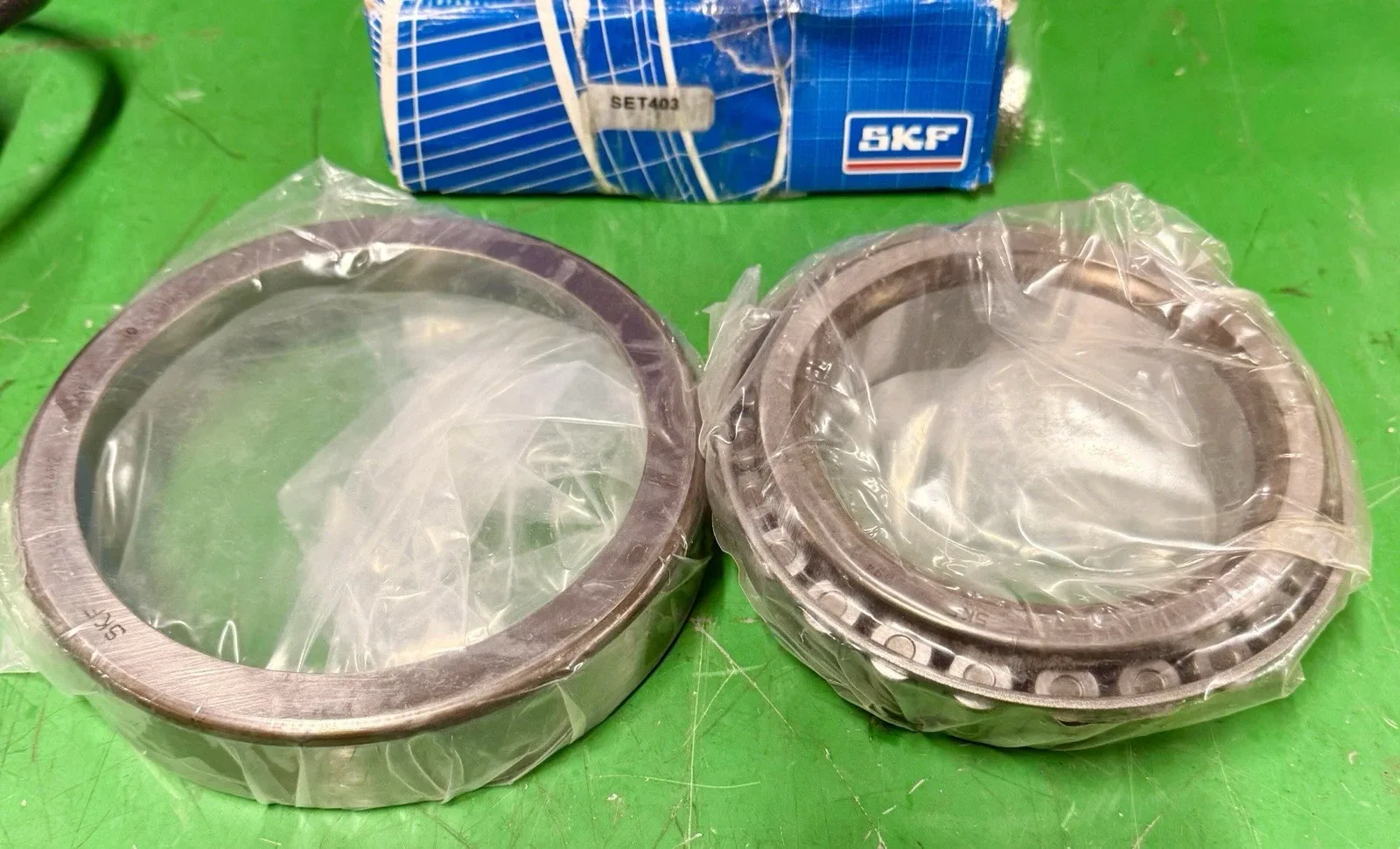 SKF SET403 Multi-Purpose Bearing Set - New Other (NOS)