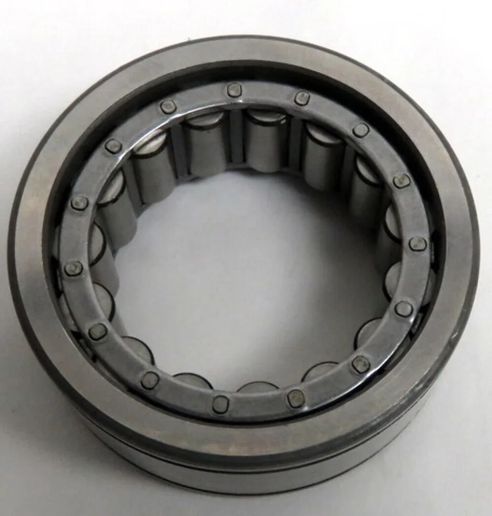 MT640/MT650 Automatic Transmission Converter Hub Bearing 101209 (21883 / 23048030)