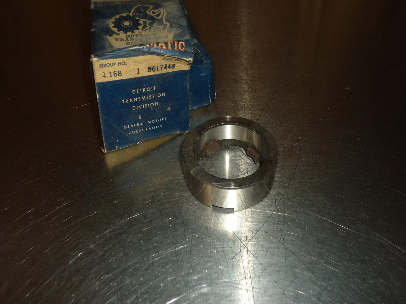 1956-1957 Pontiac Hydramatic Transmission Sprag Race / Oil Pump 8617448 image 2