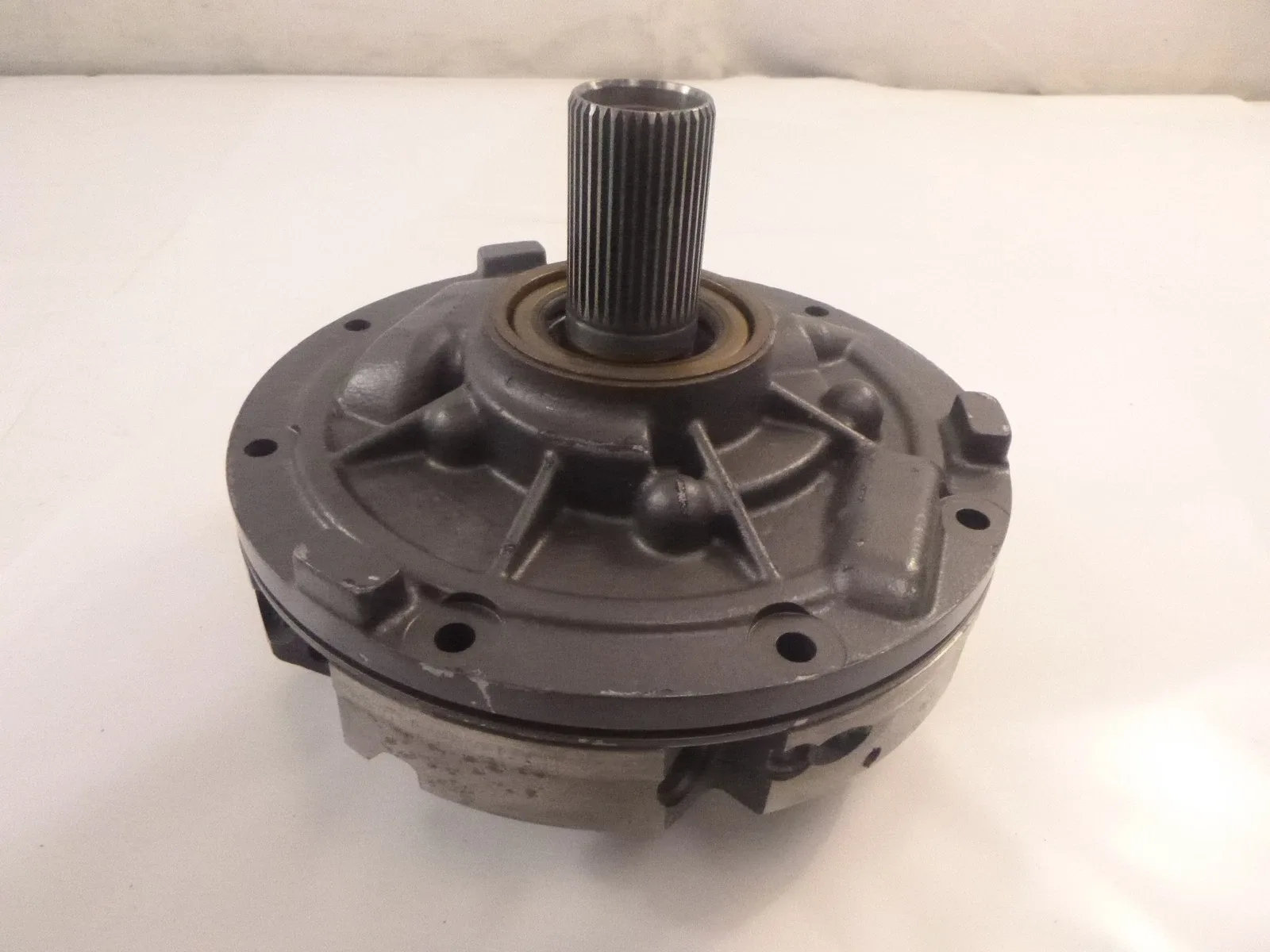 1997-2004 Chevy Express 2500 Front Transmission Oil Pump Body 24205779