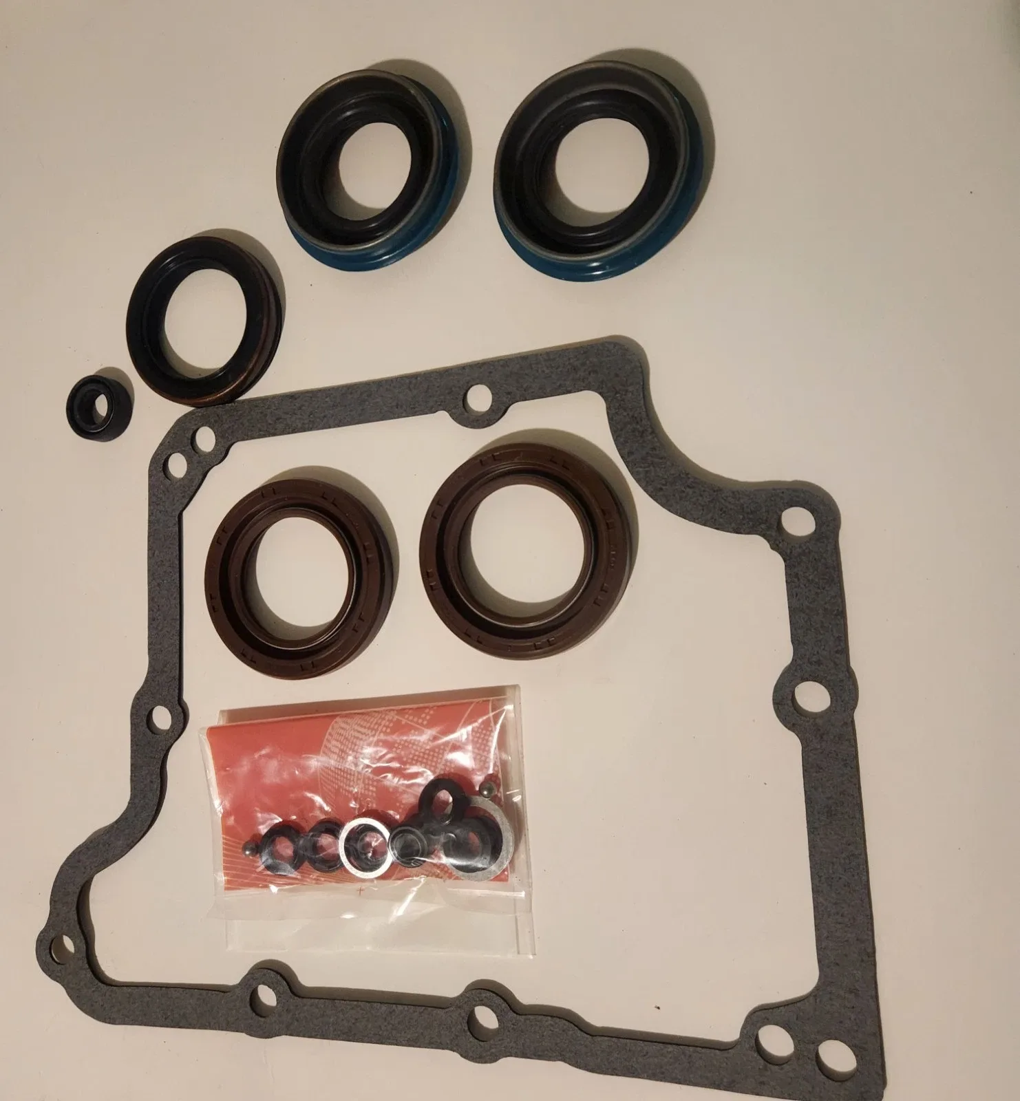 AW50-40LE/42LE/LN Transmission Pan Gasket & Metal Clad Seal Kit 89002AF (Year 1989+ )