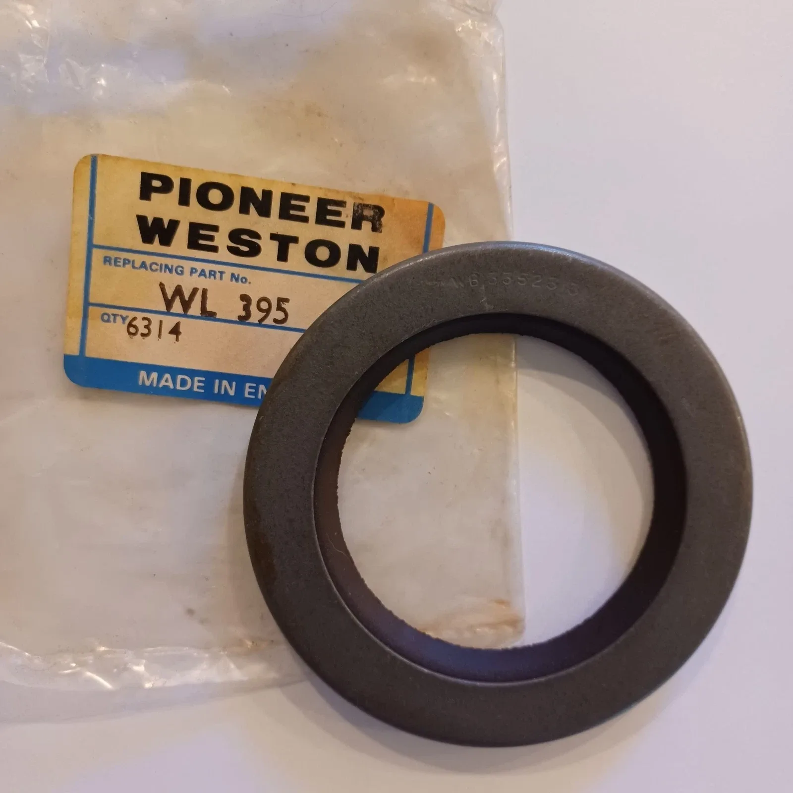 Weston Oil Shaft Seal 33525131 Made in England