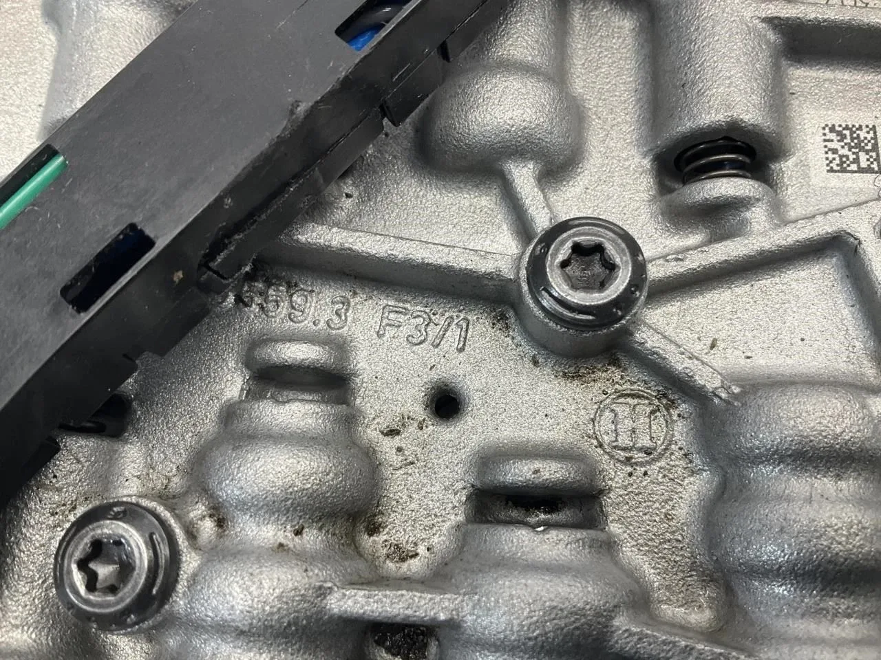 2007-2009 Audi A4 2.0L Automatic Valve Body OEM 1068427237 image 4