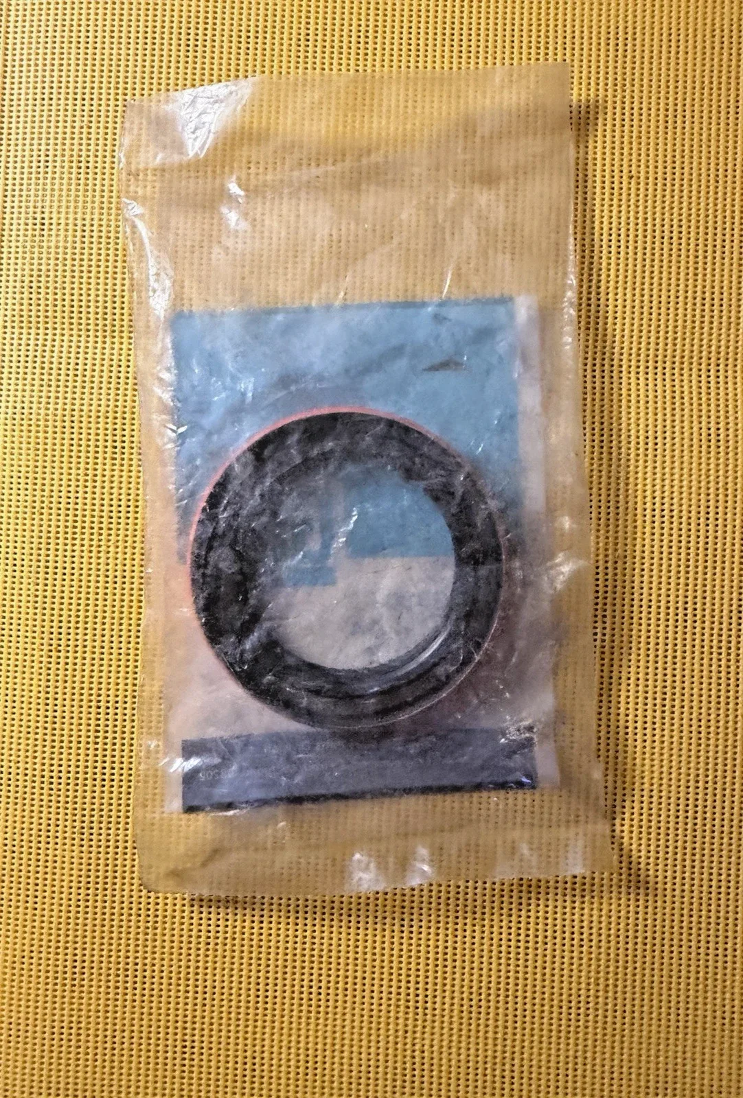 1967-1981 GM Rear Axle Pinion Seal 404294 - NOS image 3