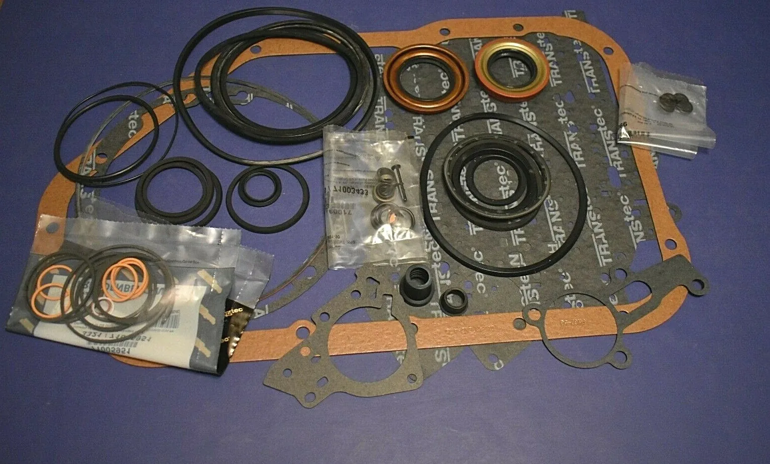1981-1990 GM 200-4R Transmission Seal & Gasket Overhaul Kit - 54002BF image 2
