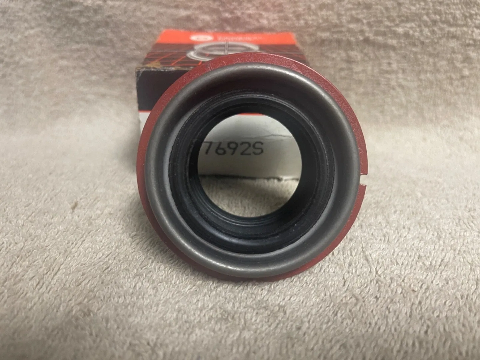 1965-1991 Ford F350 Manual Transmission Output Shaft Seal 7692S image 3