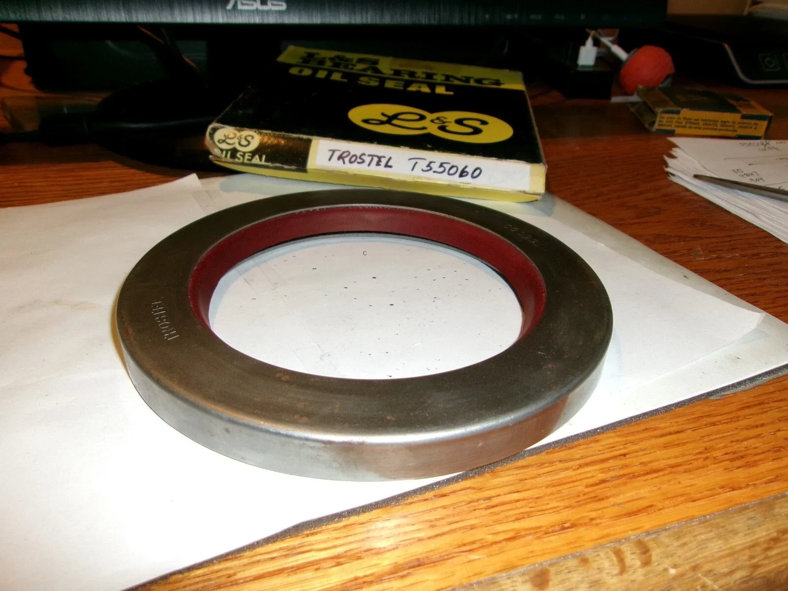 TROSTEL T55060 Oil Seal (NATIONAL 55060) 4.375" x 6.25" x 0.563" image 3