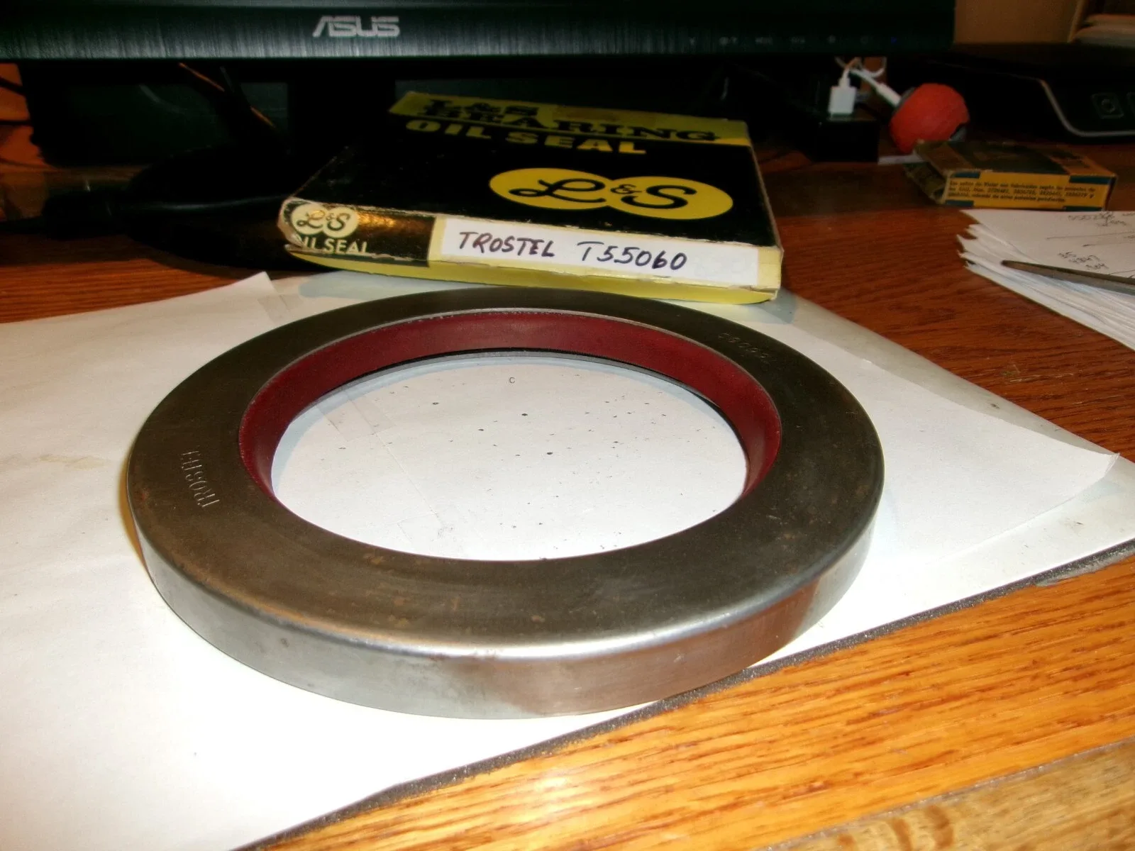 TROSTEL T55060 Oil Seal (NATIONAL 55060) 4.375" x 6.25" x 0.563" image 4