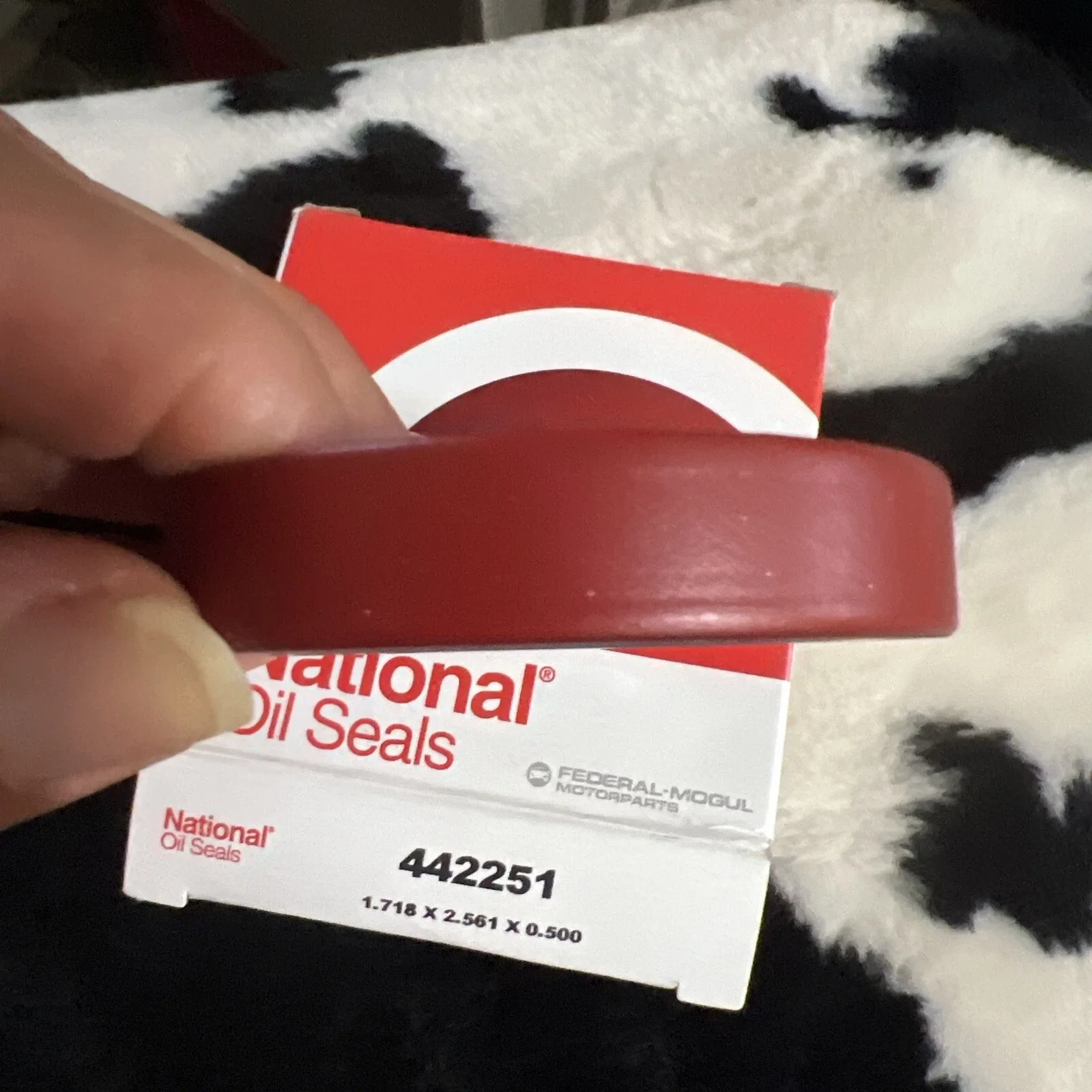 National Bearings 442251 Multi Purpose Oil Seal image 2