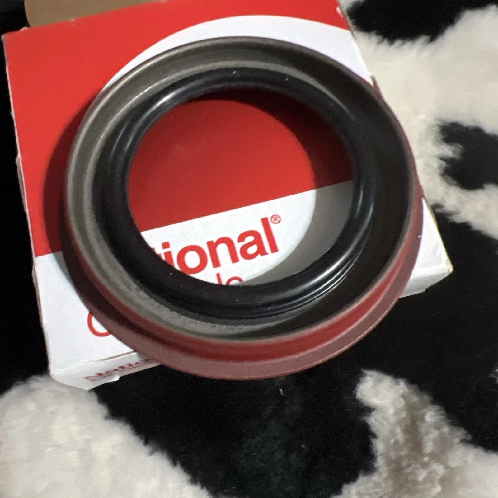 Sealed Power Transmission Oil Seal 6712NA image 2