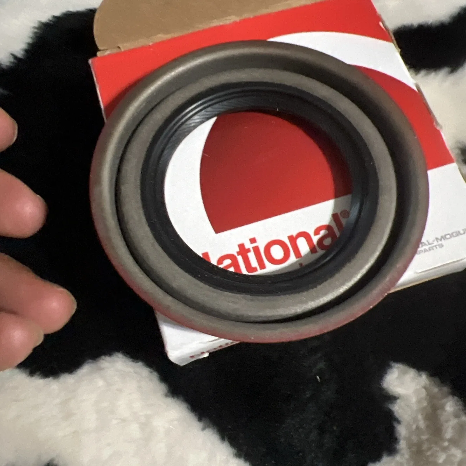 Sealed Power Transmission Oil Seal 6712NA image 3