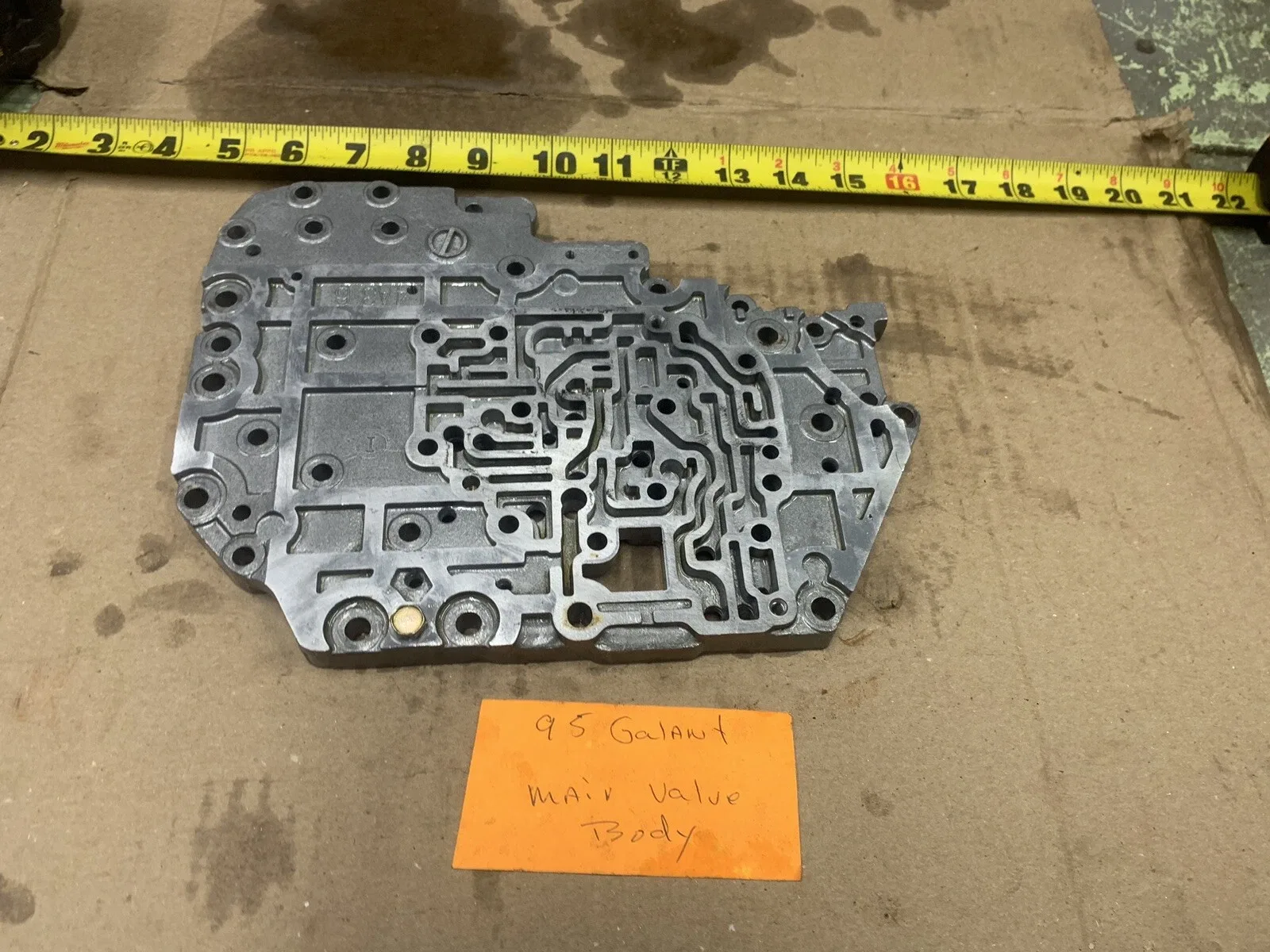 1994-1995 Mitsubishi Galant Auto Transaxle Main Valve Body Section