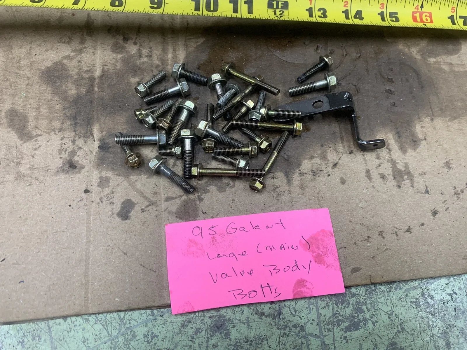 1994-1995 Mitsubishi Galant Auto Transaxle Main Valve Body Bolts Set
