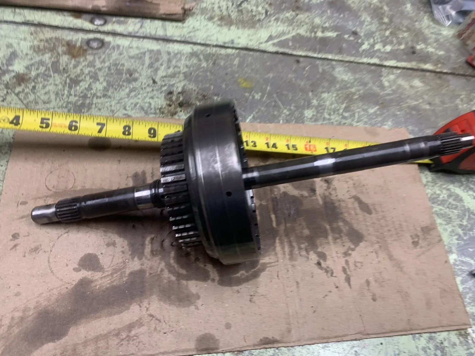 1994-1995 Mitsubishi Galant Automatic Transaxle Input Shaft with Loaded Drum image 2