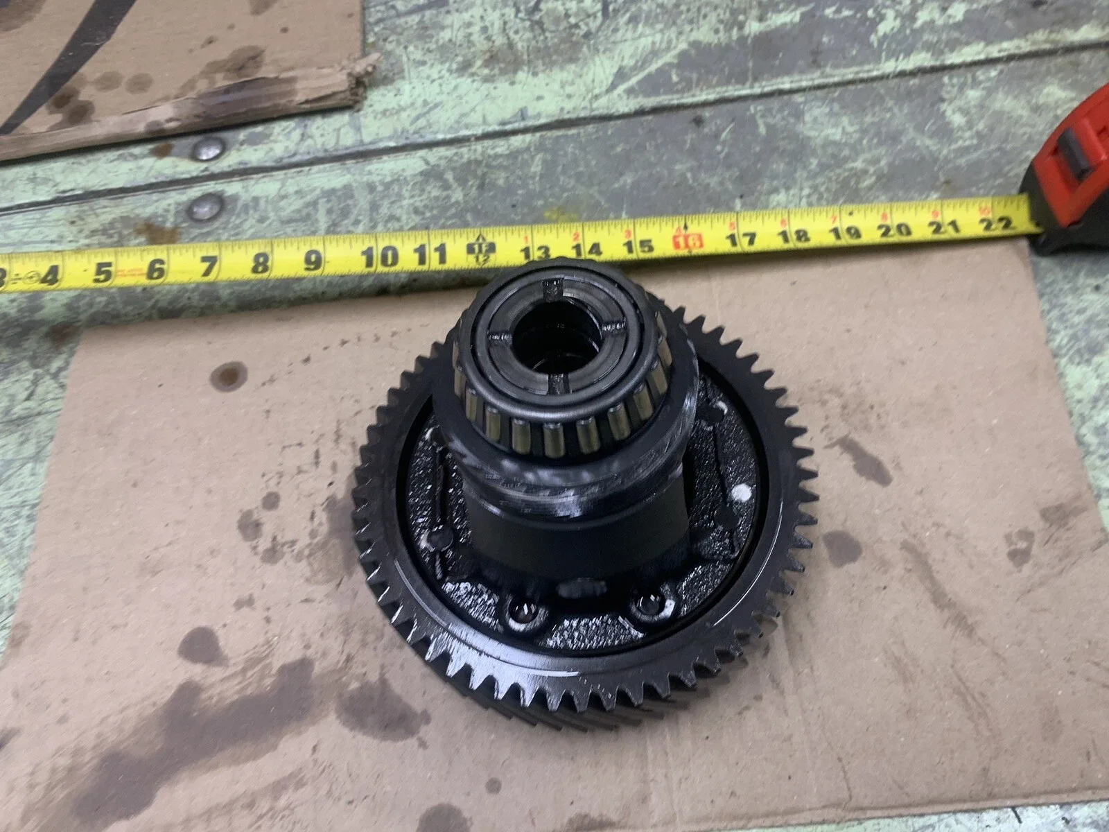 1994-1995 Mitsubishi Galant Auto Transaxle Differential Gear Carrier image 3