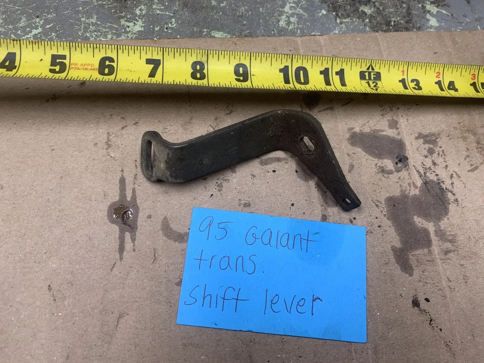 1994-1995 Mitsubishi Galant Automatic Transaxle External Shift Lever Arm