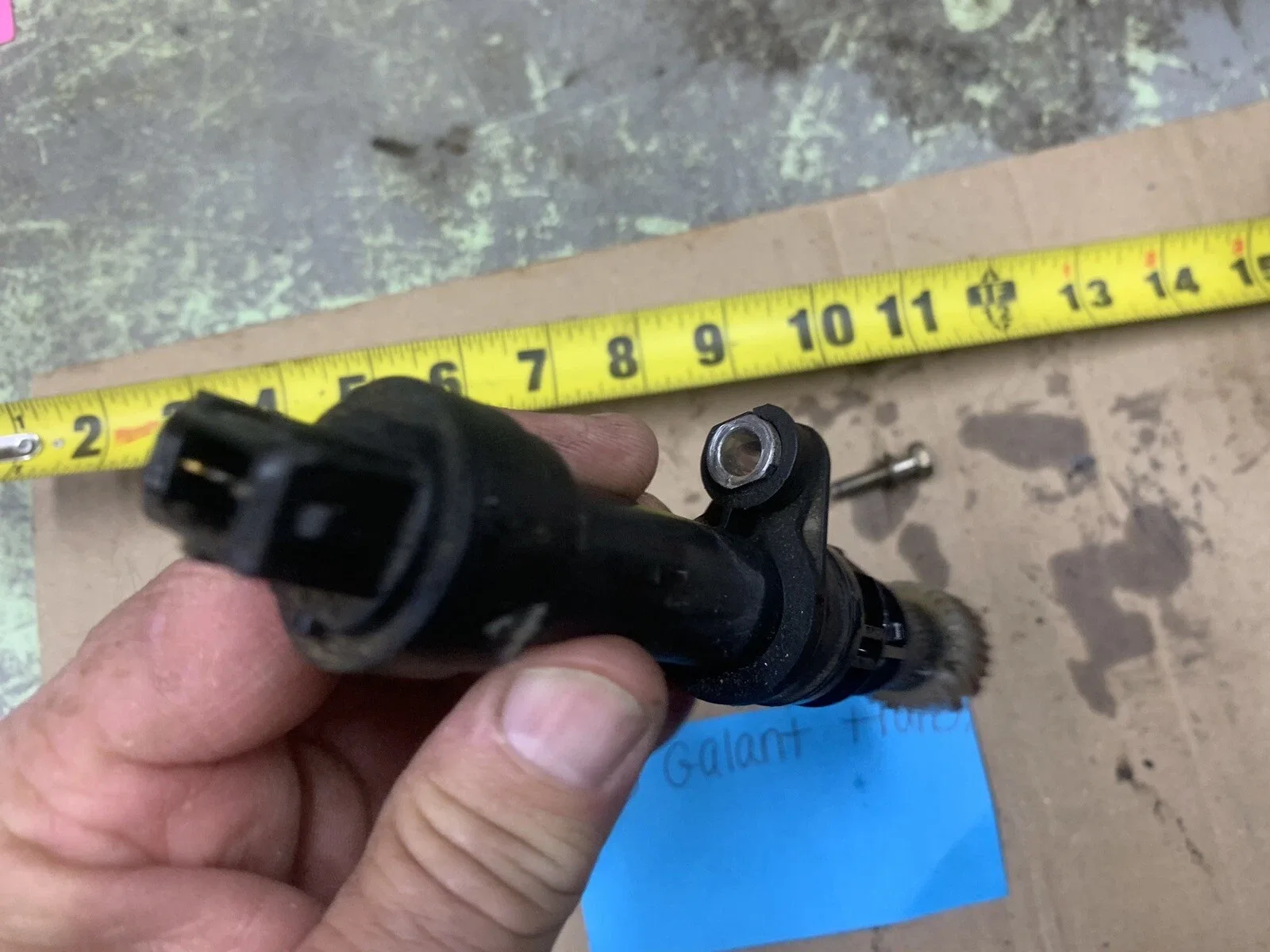 1994-1995 Mitsubishi Galant Auto Transaxle Speedometer Pinion Assembly image 4