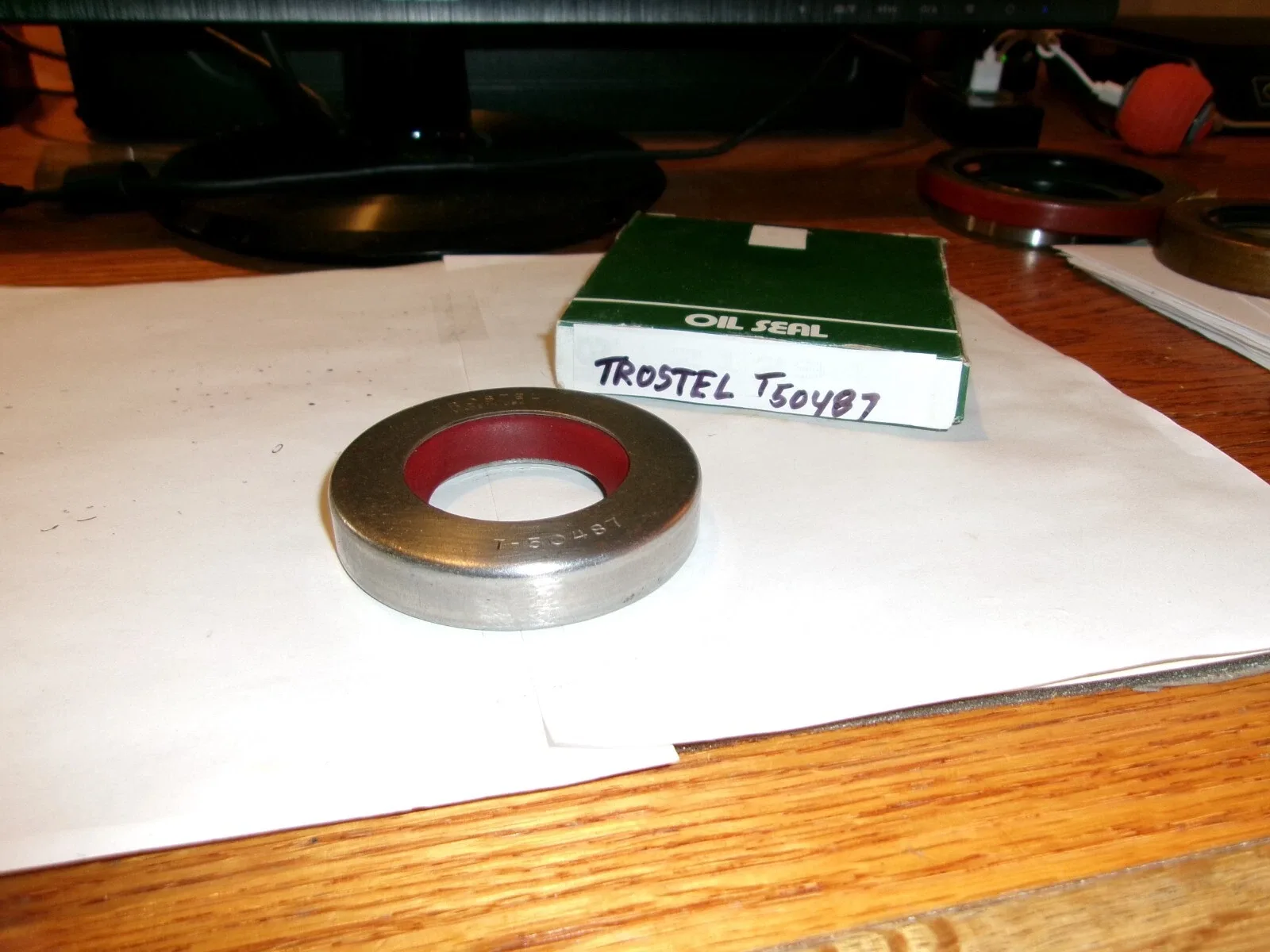 TROSTEL T50487 Oil Seal 1.5 x 2.686 x 0.5 in - Made in USA image 3