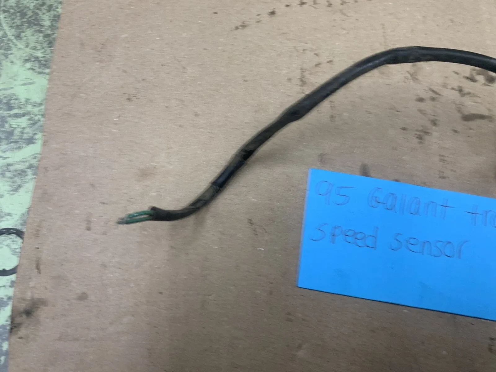 1994-1995 Mitsubishi Galant Auto Transaxle Speed Sensor X378 image 2