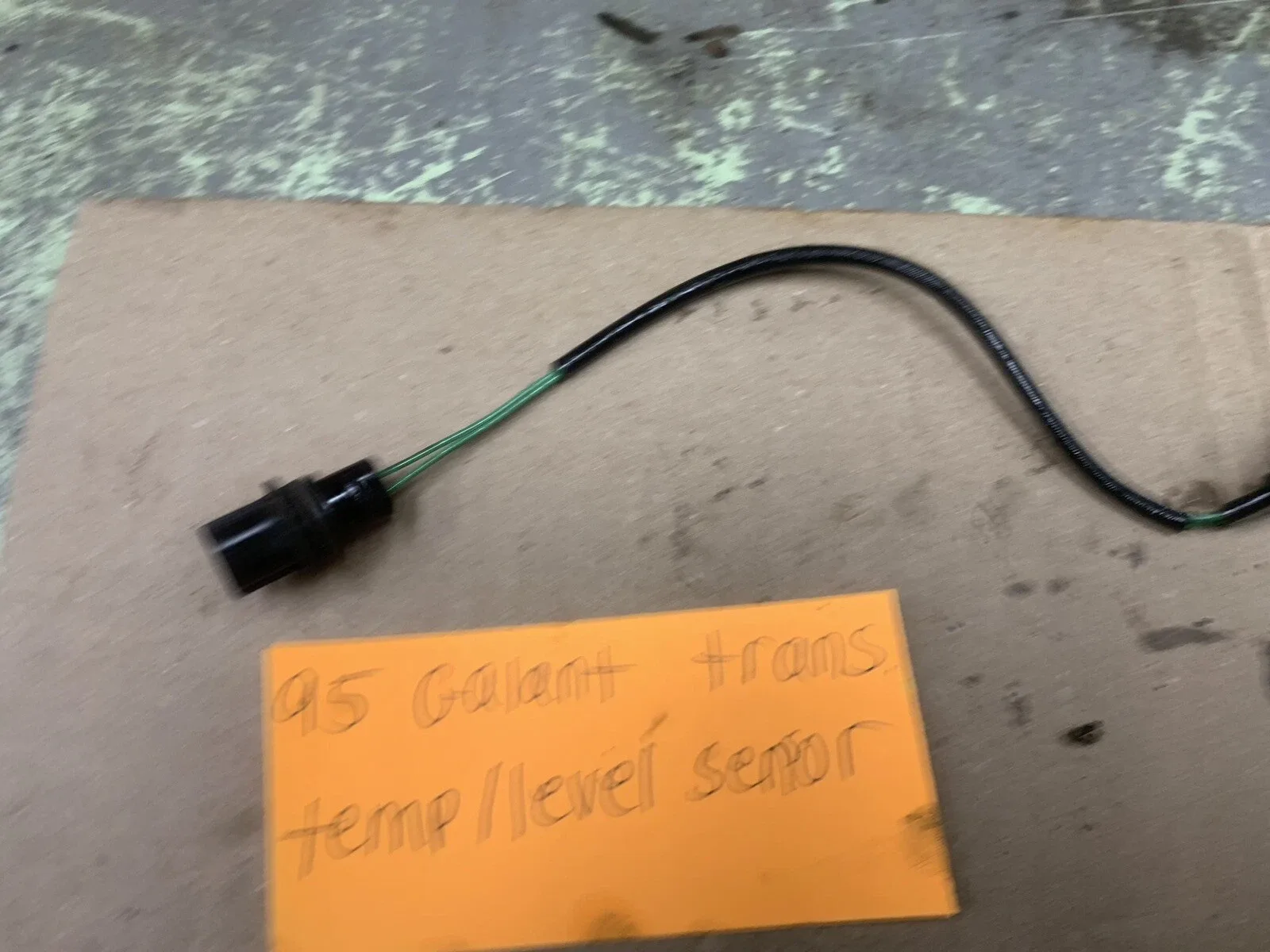 1994-1995 Mitsubishi Galant Automatic Transaxle Fluid Temperature Level Sensor image 4